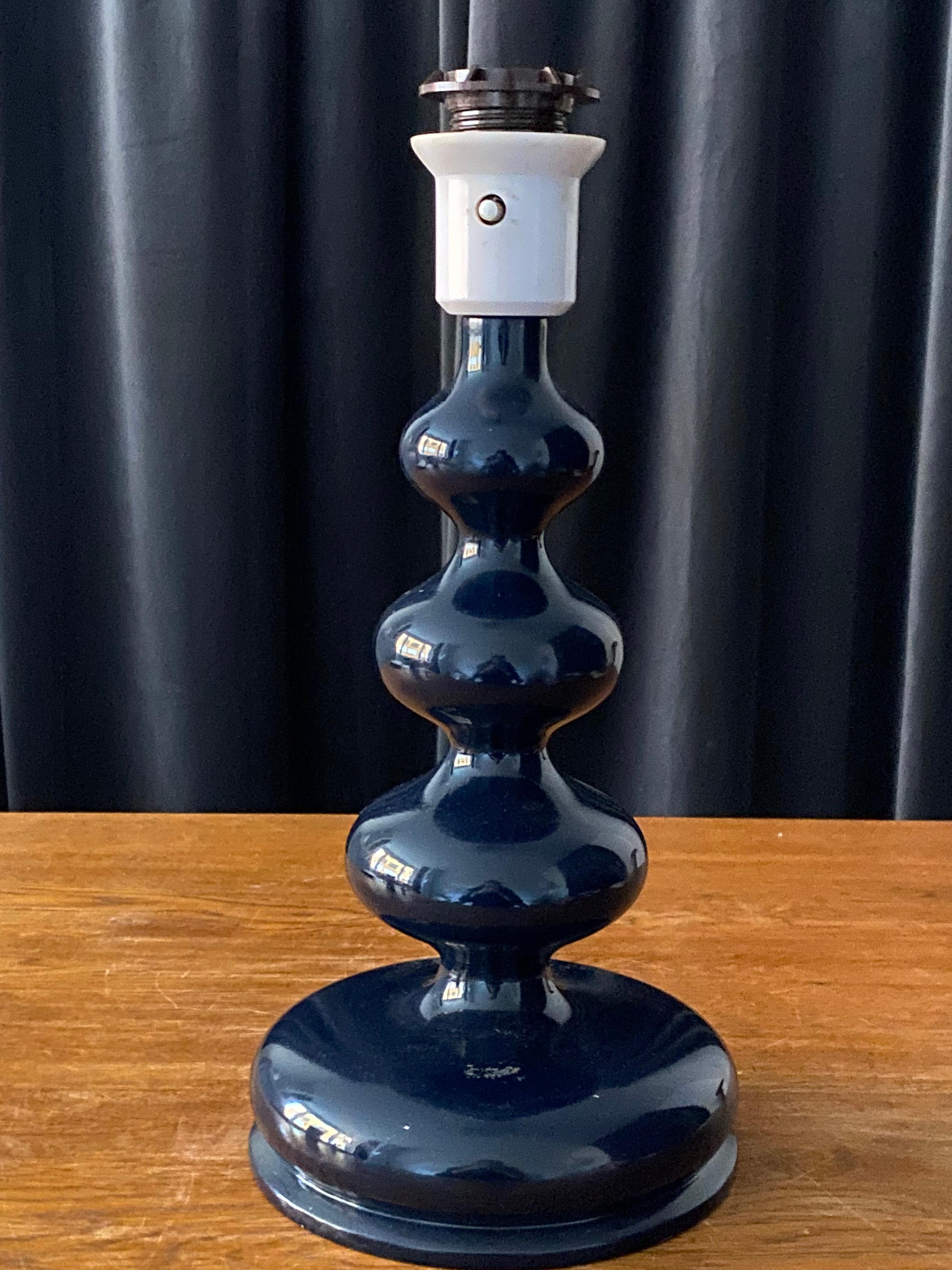 Swedish Designer, Organic Table Lamp, Blue-Lacquered Wood, Sweden, 1960s In Good Condition In High Point, NC