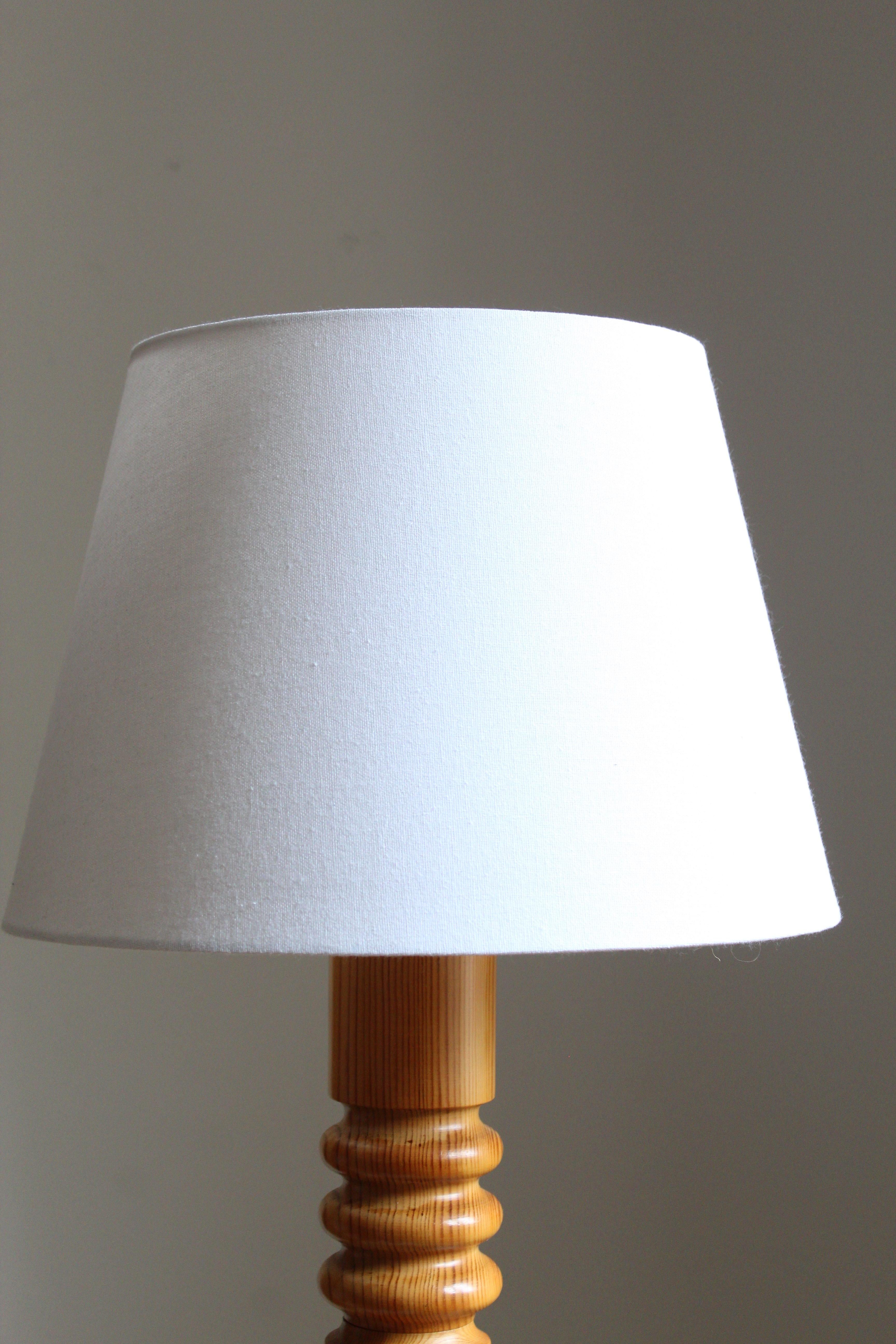 Swedish Designer, Organic Table Lamp, Turned Solid Pine, Sweden, Fabric, 1970s In Good Condition In High Point, NC