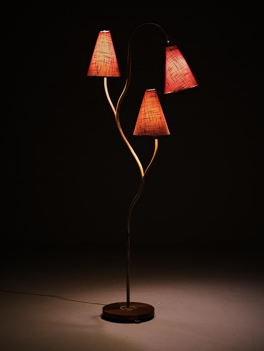 Lampadaire organique suédois à trois branches, années 1940 en vente 4