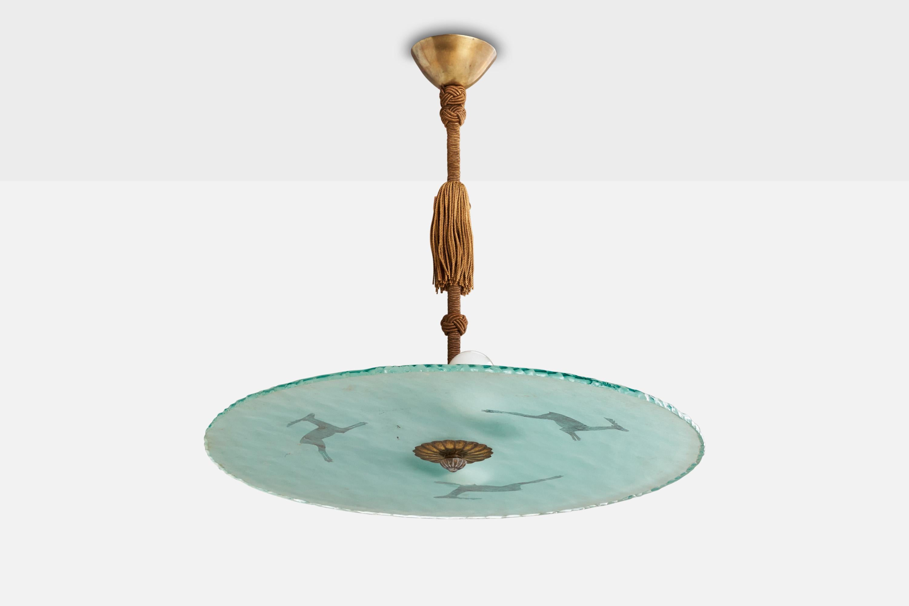 Eine Pendelleuchte aus Messing, braunem Stoff und Milchglas, entworfen und hergestellt in Schweden, 1930er Jahre.

Abmessungen des Baldachins (Zoll): 1,5