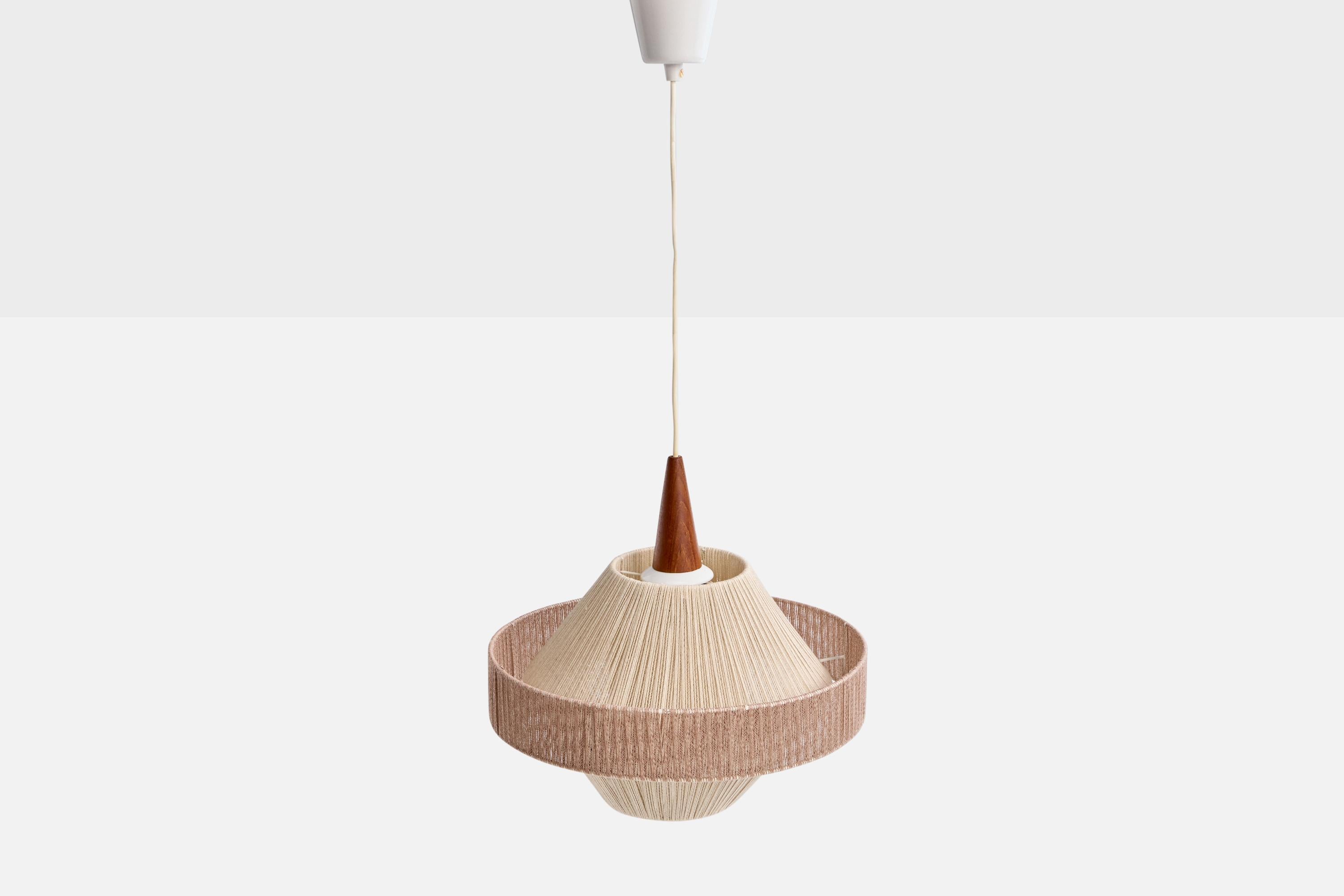 Suédois Designer suédois, pendentif, tissu, teck, Suède, années 1960 en vente