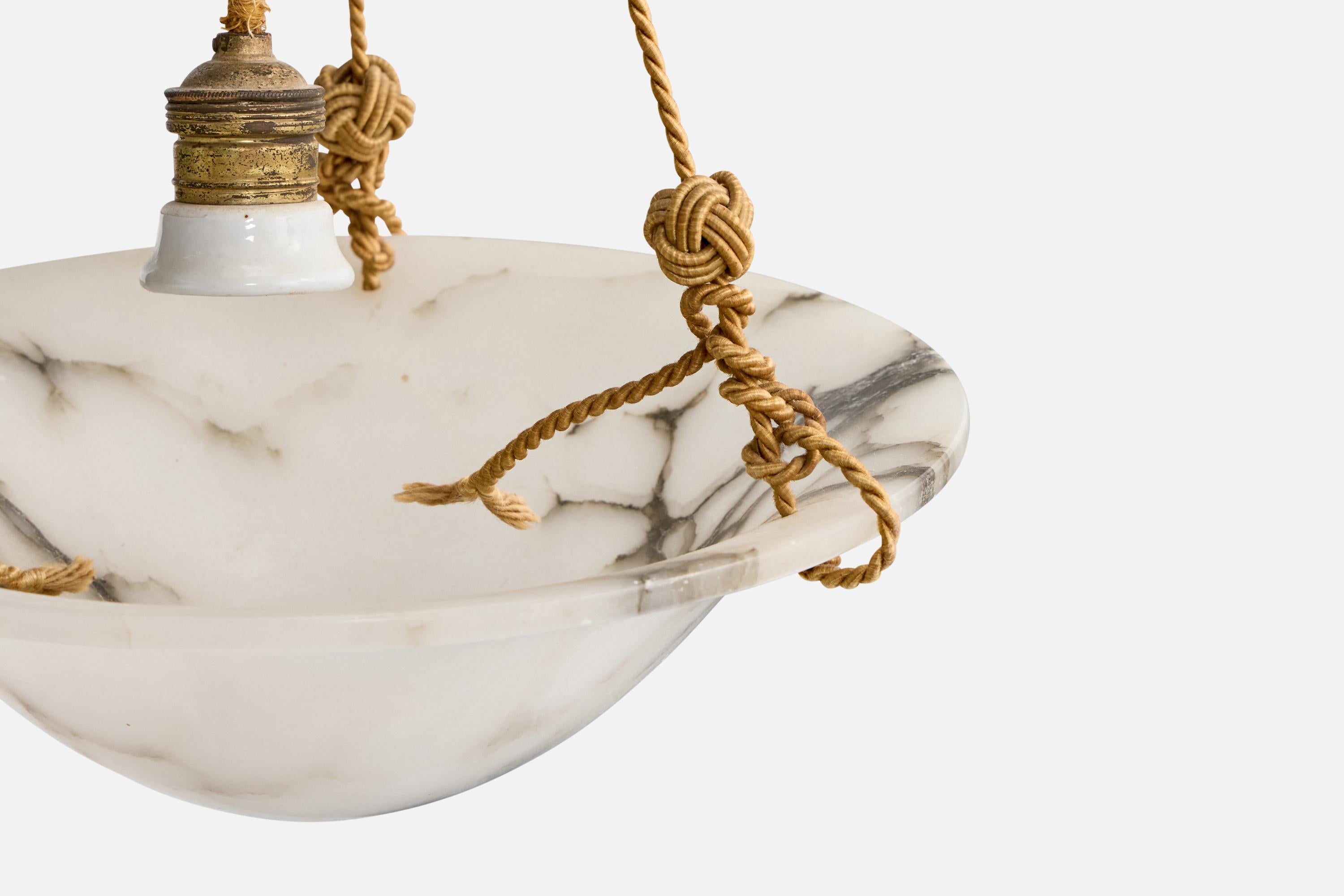 Designer svedese, lampada a sospensione, alabastro, tessuto, Svezia, anni '1920 in vendita 1