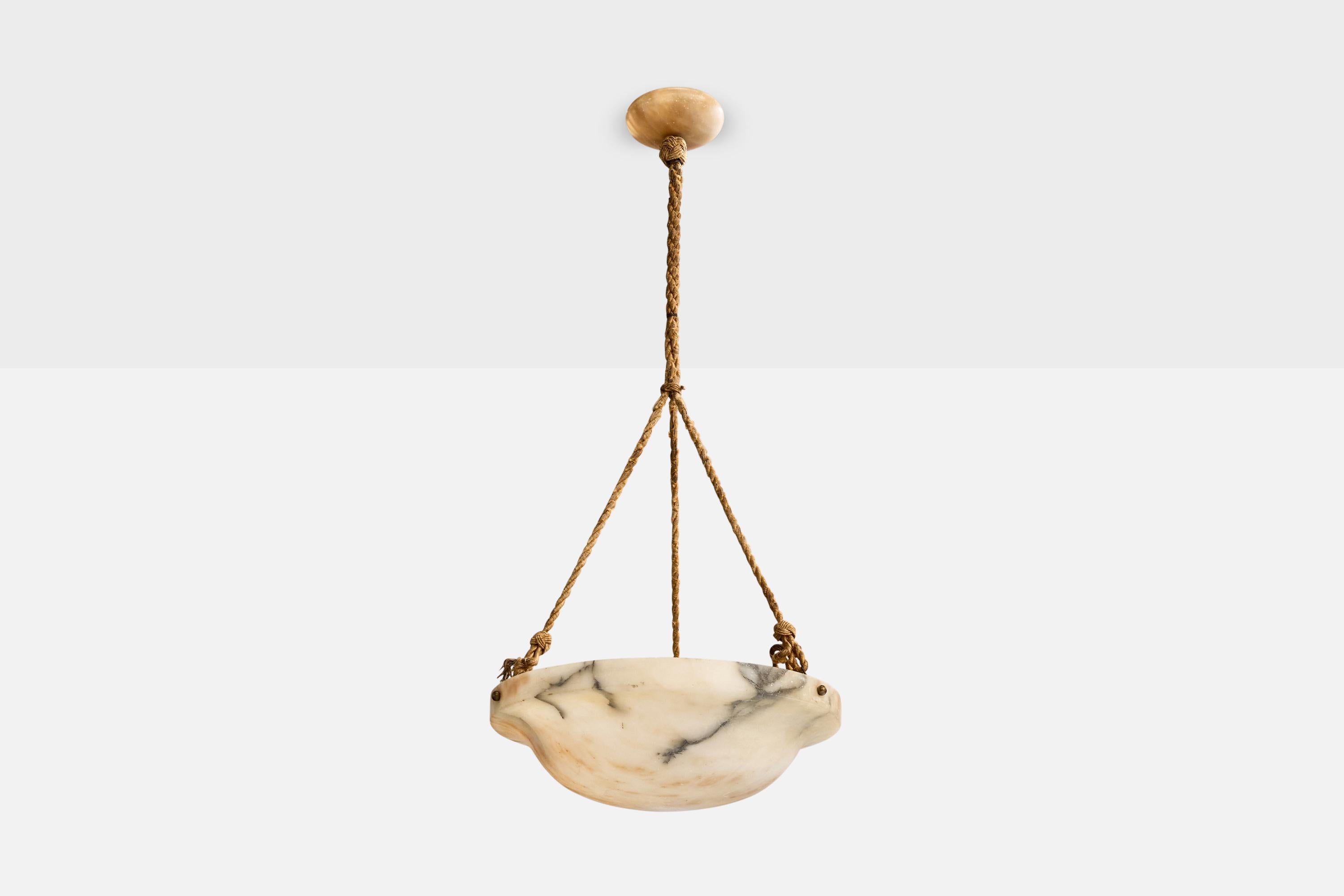 Una lampada a sospensione in alabastro e corda marrone probabilmente progettata e prodotta in Svezia, negli anni '30 circa.

Dimensioni complessive (pollici): 38.0 