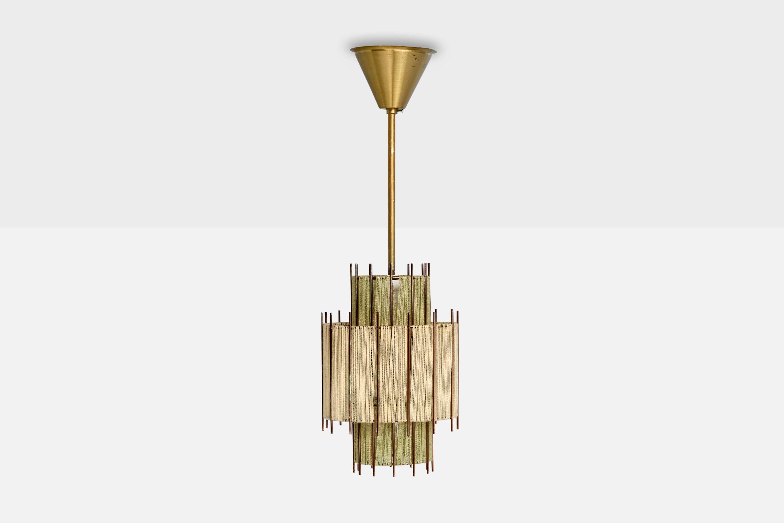 Svedese Designer svedese, lampada a sospensione, ottone, filo di stoffa, Svezia, anni '50 in vendita
