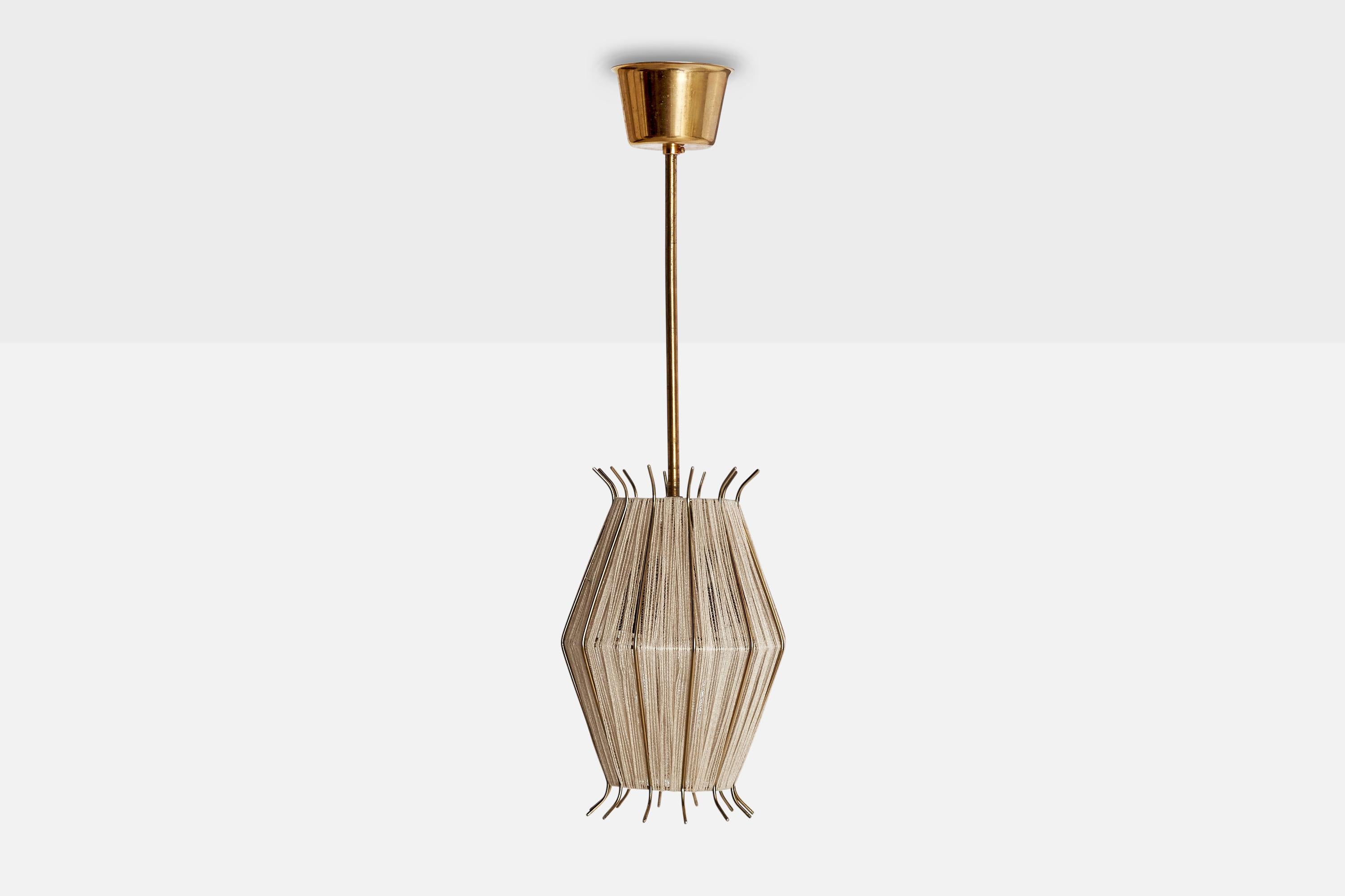Scandinavo moderno Designer svedese, lampada a sospensione, ottone, tessuto, Svezia, anni '40 in vendita
