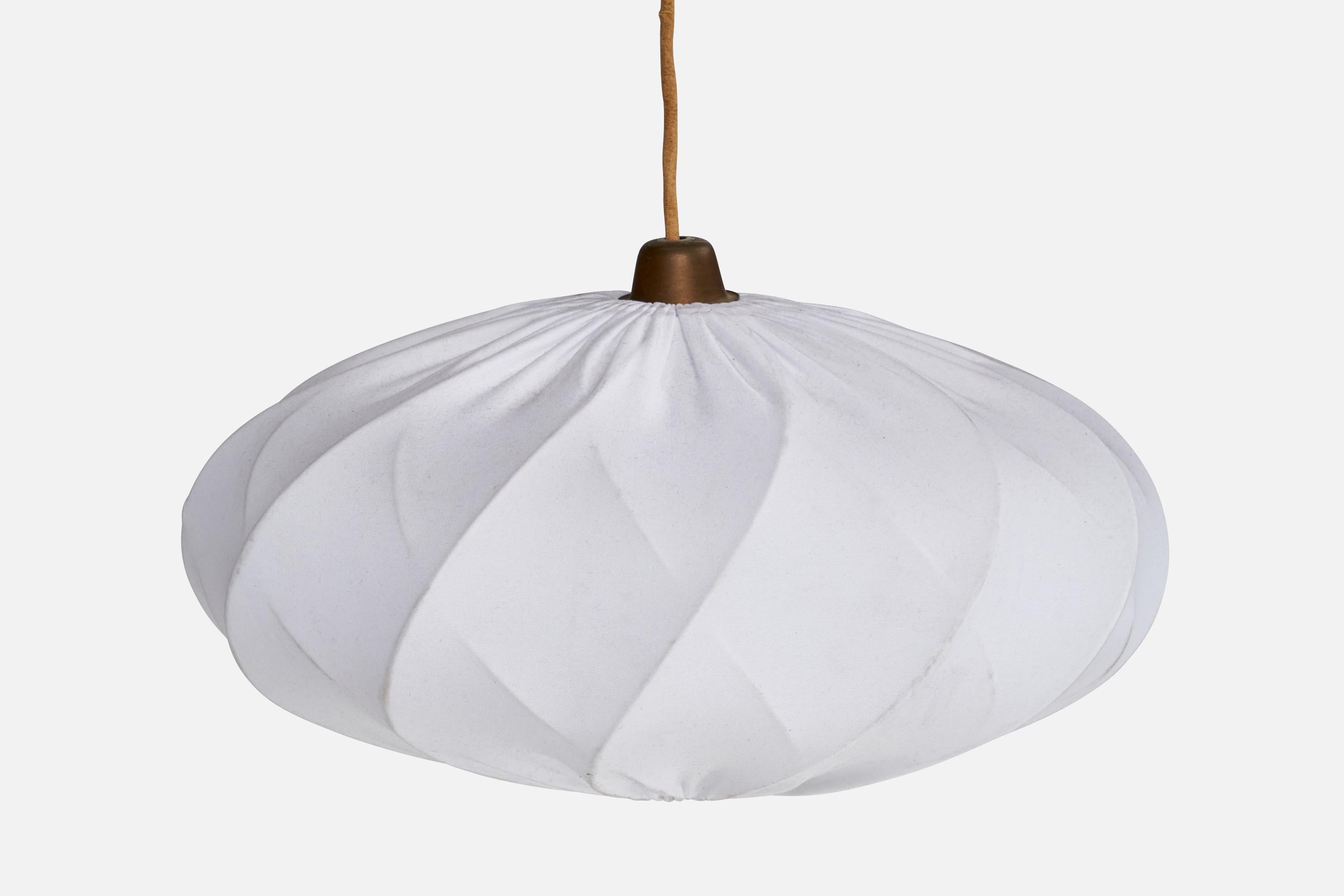Svedese Nordiska Kompaniet, Lampada a sospensione, Ottone, Tessuto, Svezia, anni '40 in vendita
