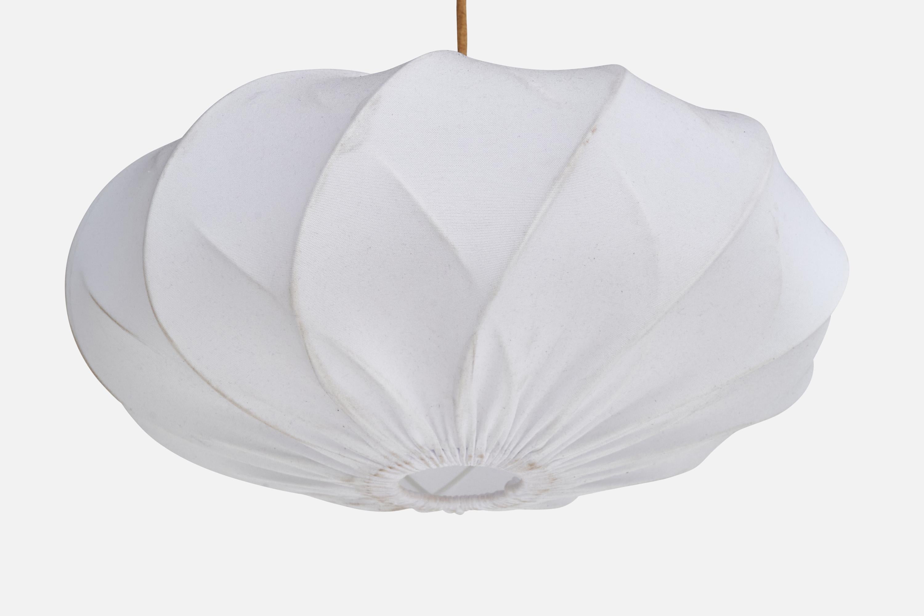 Nordiska Kompaniet, Lampada a sospensione, Ottone, Tessuto, Svezia, anni '40 In condizioni discrete in vendita a High Point, NC