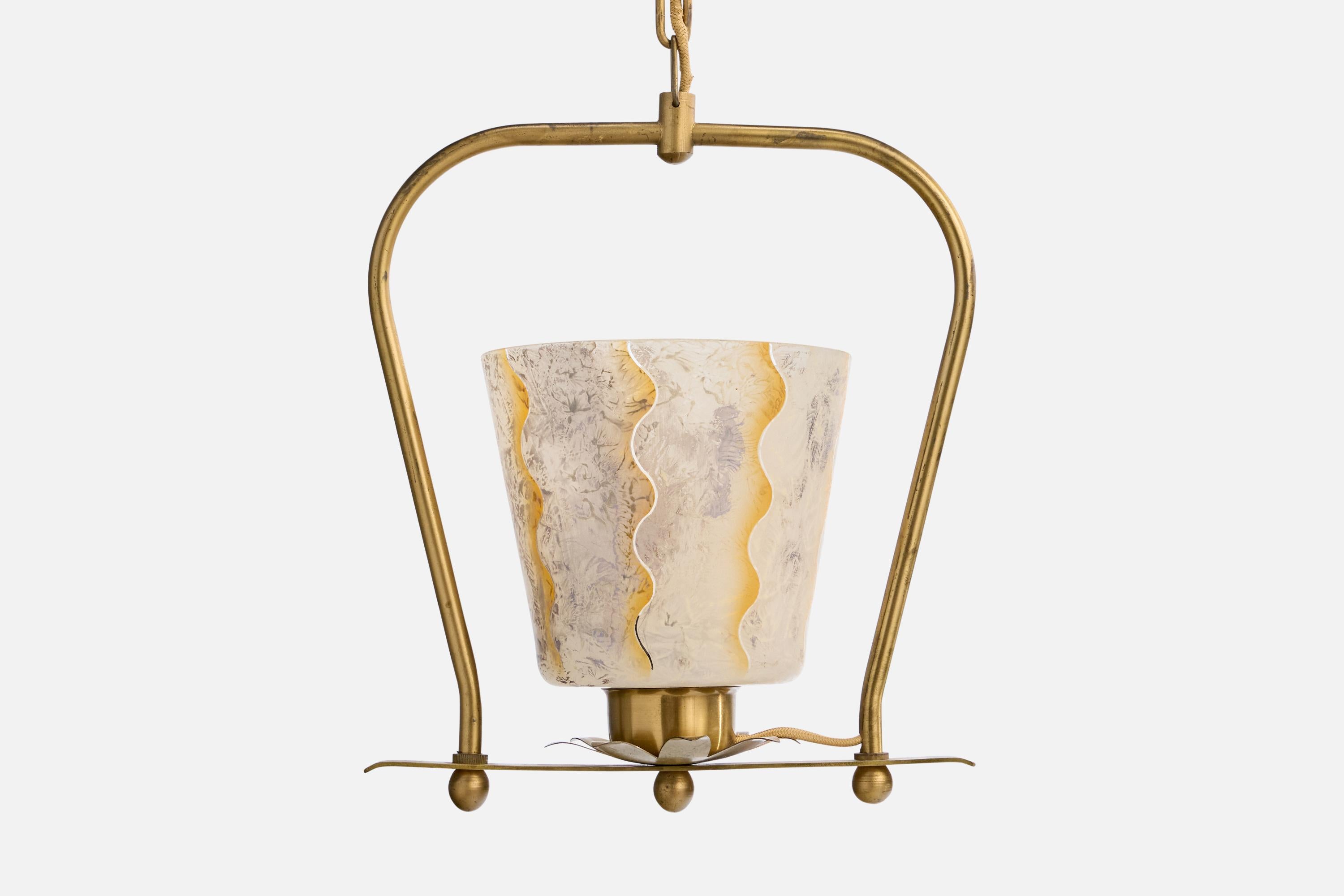 Designer svedese, lampada a sospensione, ottone, vetro, Svezia, anni '1930 In condizioni buone in vendita a High Point, NC