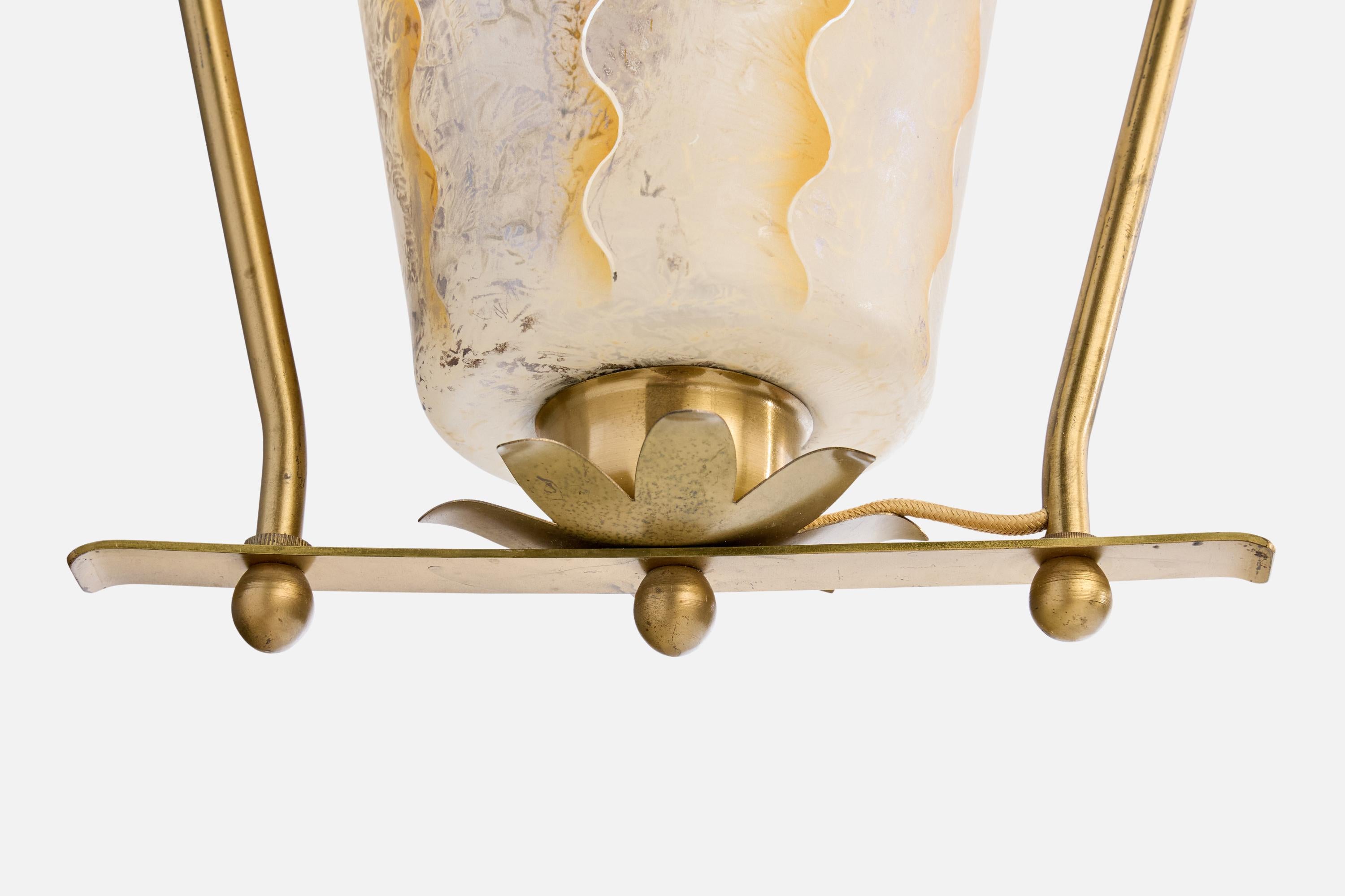 Metà XX secolo Designer svedese, lampada a sospensione, ottone, vetro, Svezia, anni '1930 in vendita