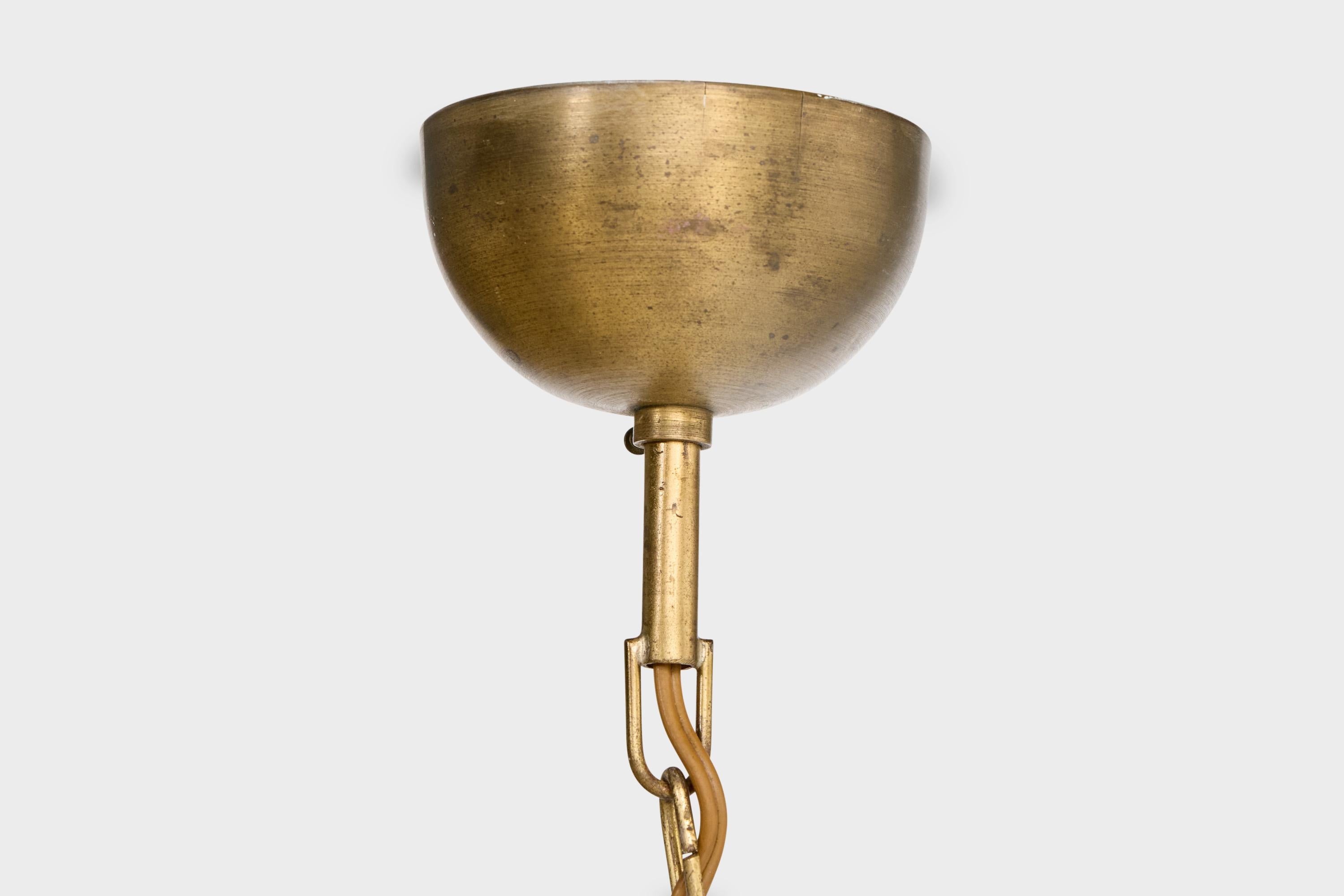 Designer svedese, lampada a sospensione, ottone, vetro, Svezia, anni '1940 in vendita 4