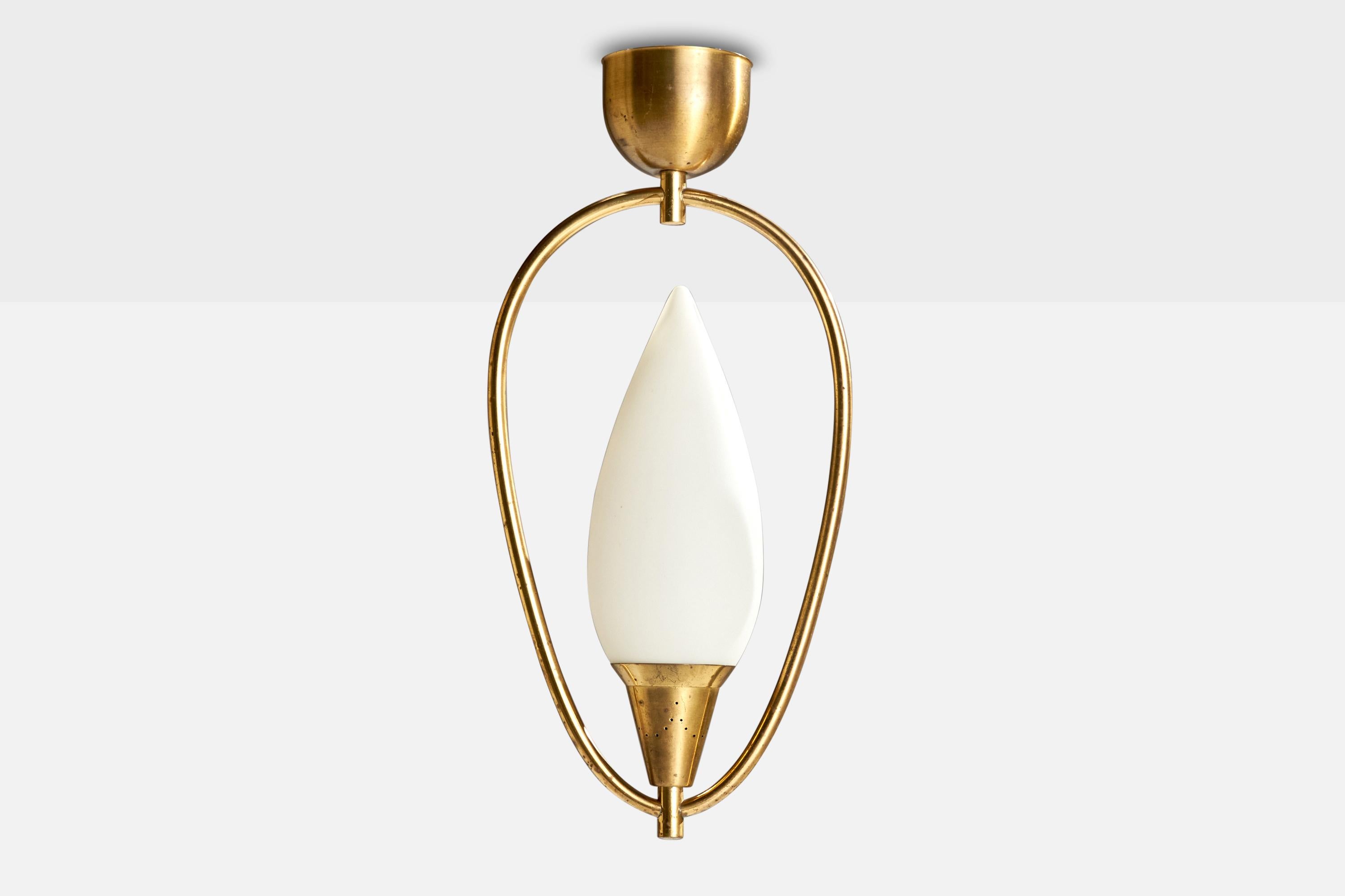 Scandinavo moderno Designer svedese, lampada a sospensione, ottone, vetro, Svezia, anni '1940 in vendita