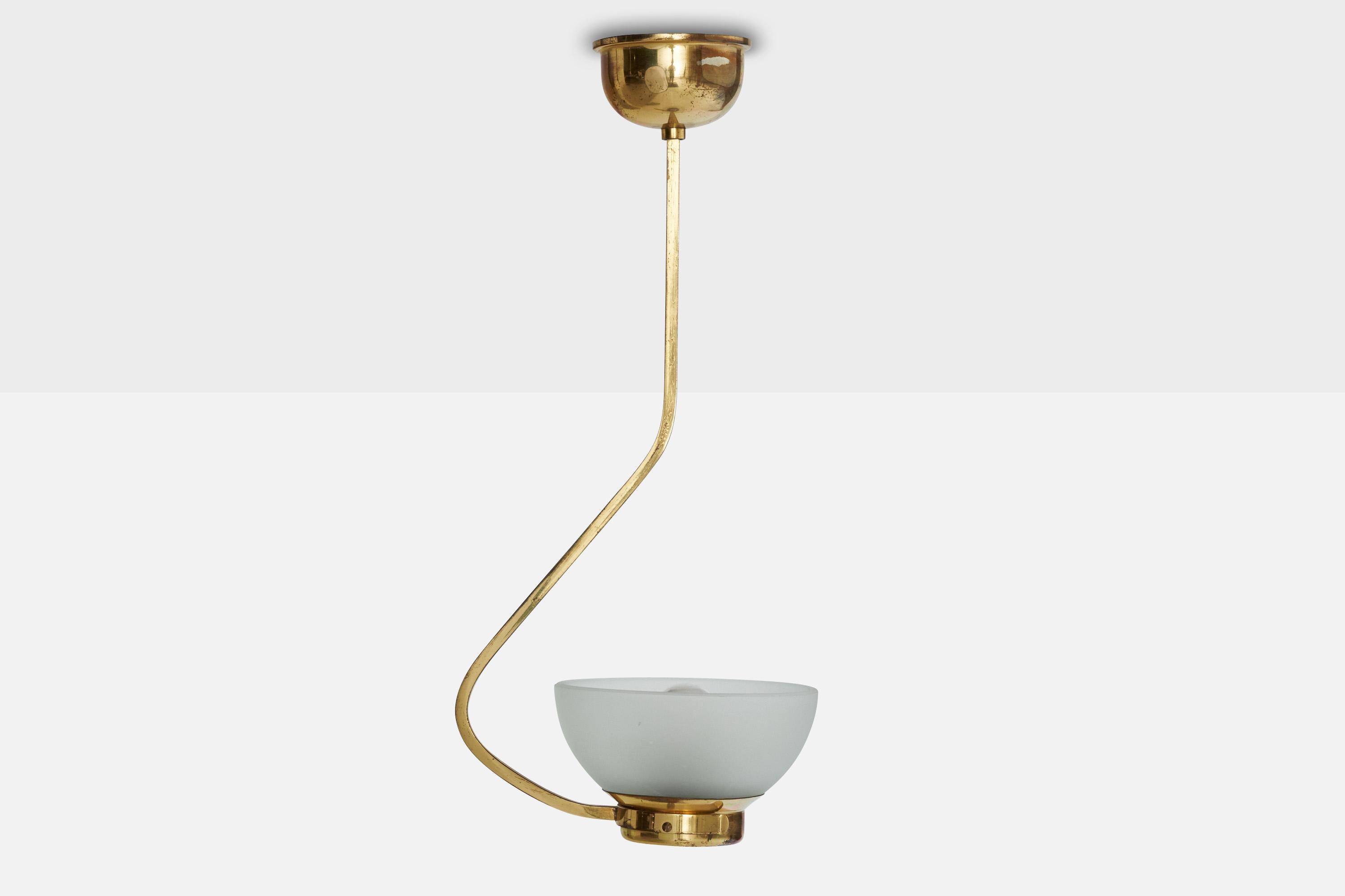 Scandinave moderne Design suédois, lampe à suspension, laiton, verre, Suède, années 1940 en vente