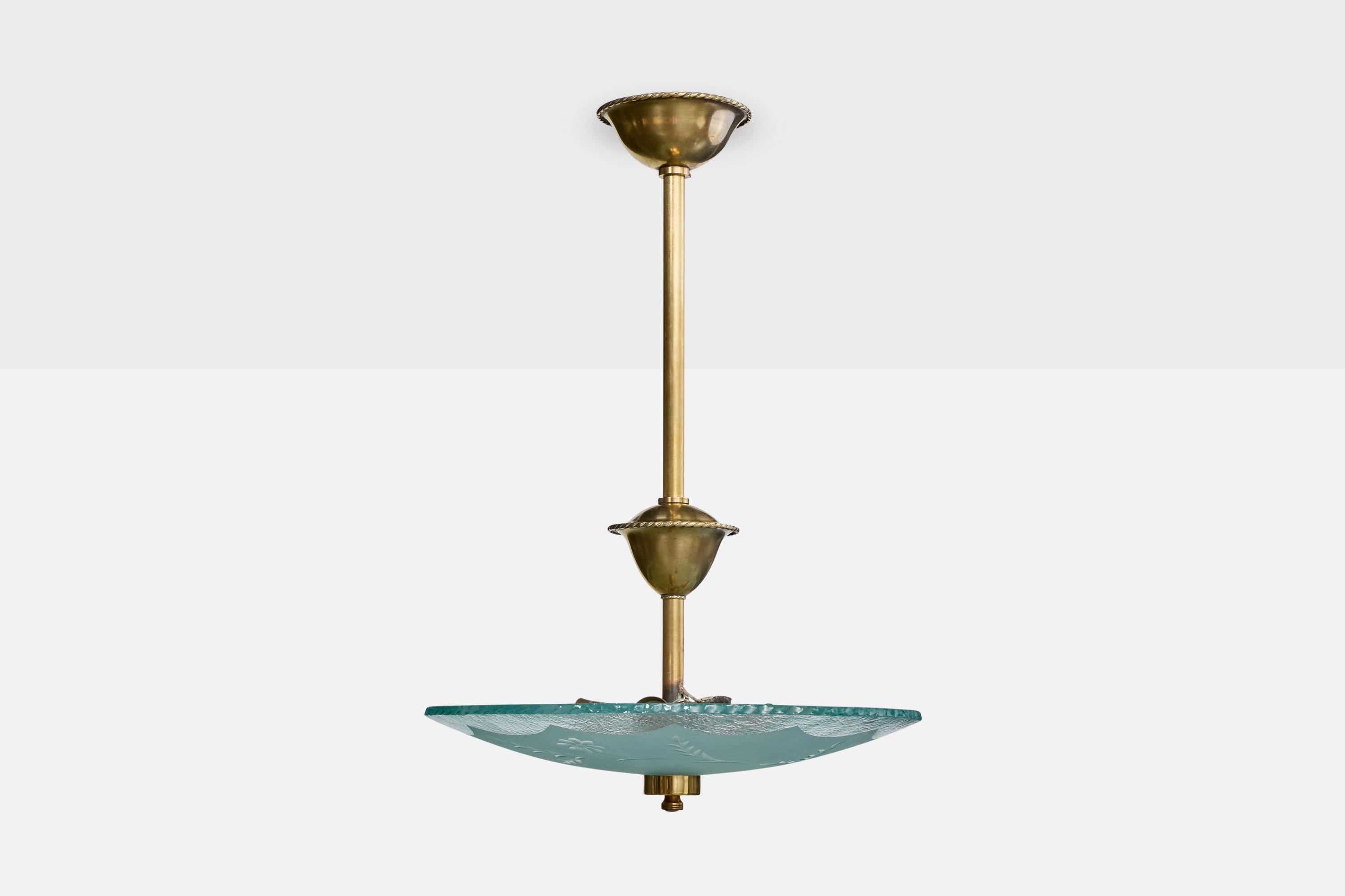 Scandinave moderne Design suédois, lampe à suspension, laiton, verre, Suède, années 1940 en vente