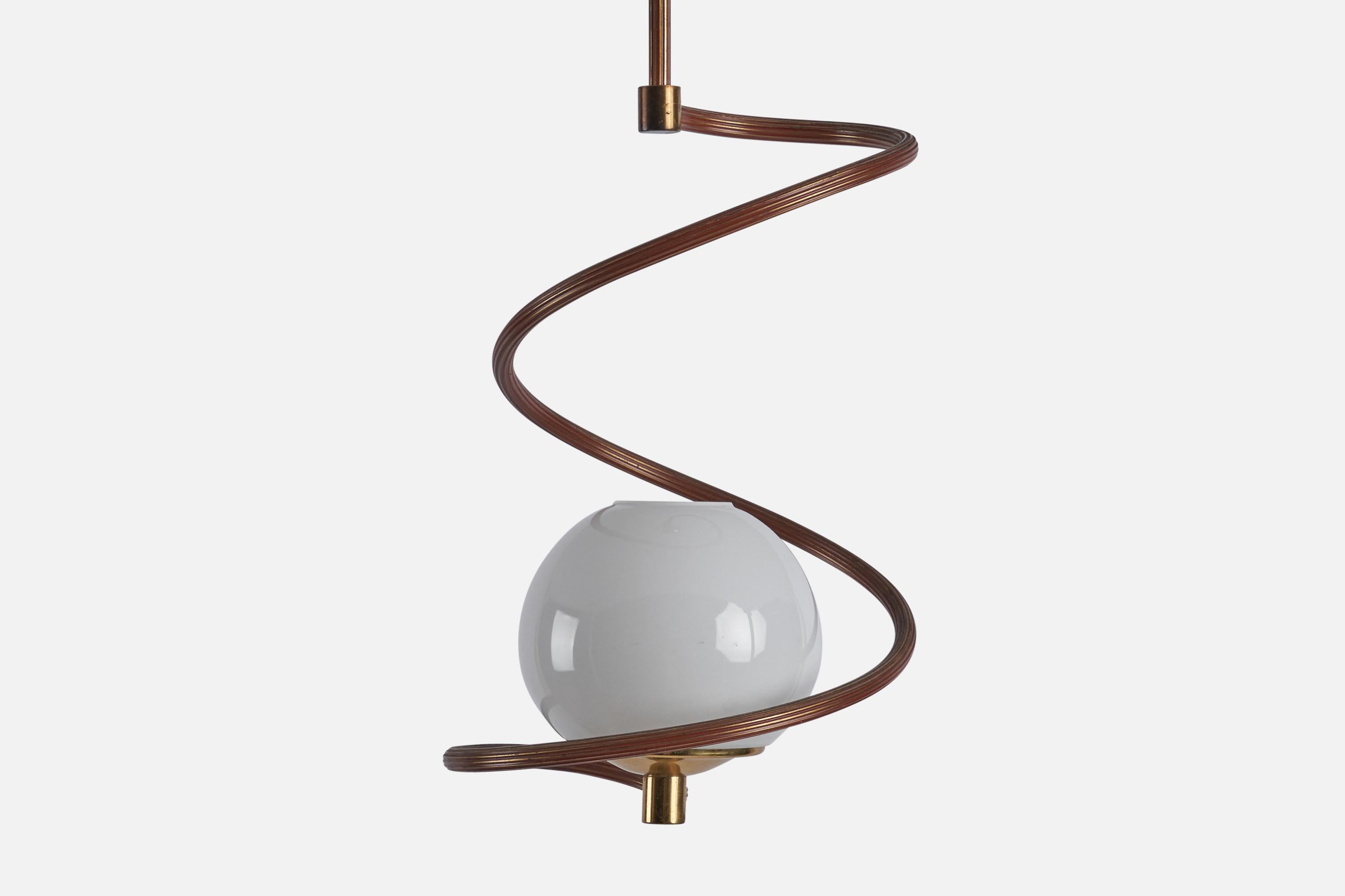 Schwedische Designer-Hängelampe, Messing, Glas, Schweden, 1940er Jahre im Zustand „Gut“ im Angebot in High Point, NC