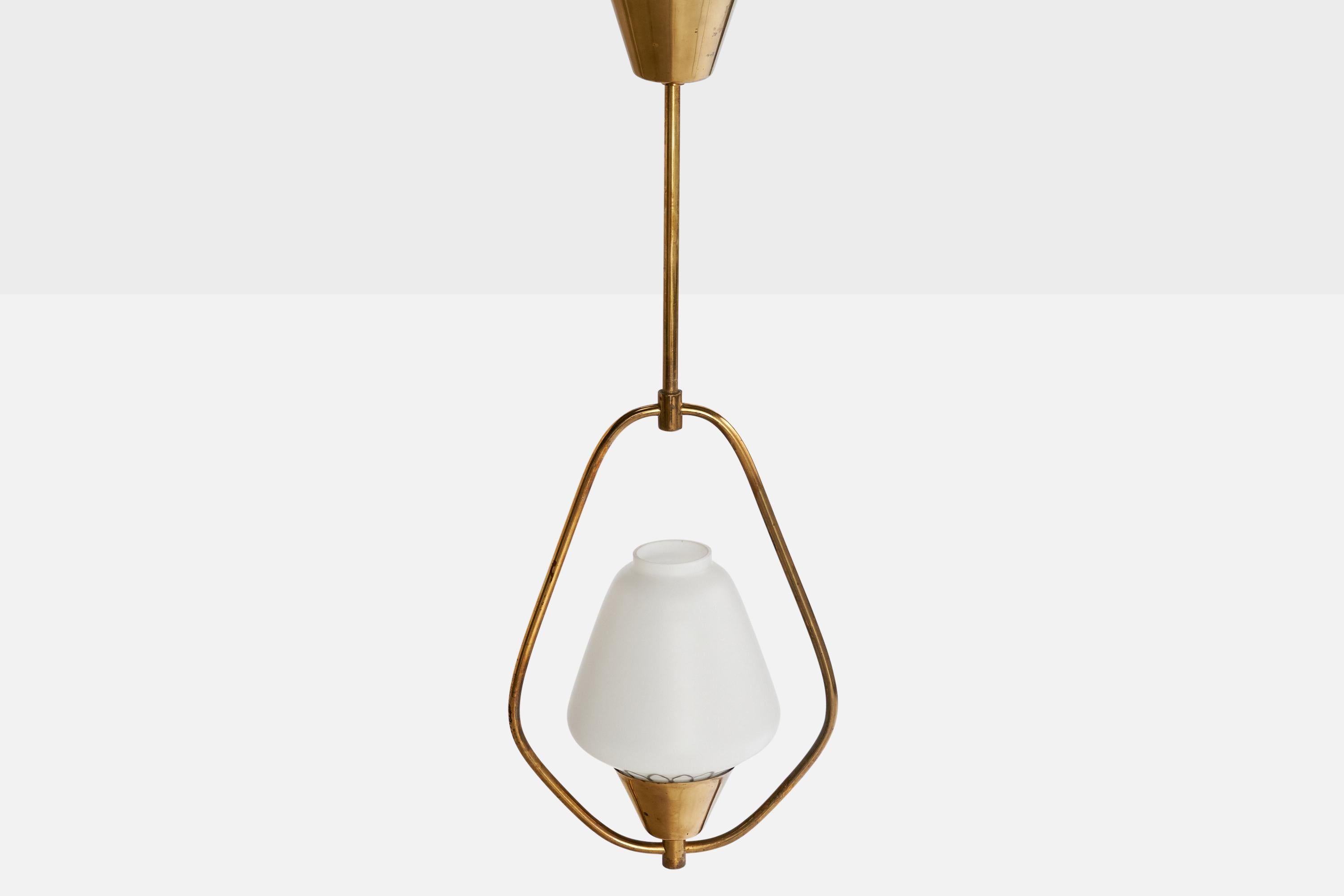 Svedese Designer svedese, lampada a sospensione, ottone, vetro, Svezia, anni '1940 in vendita