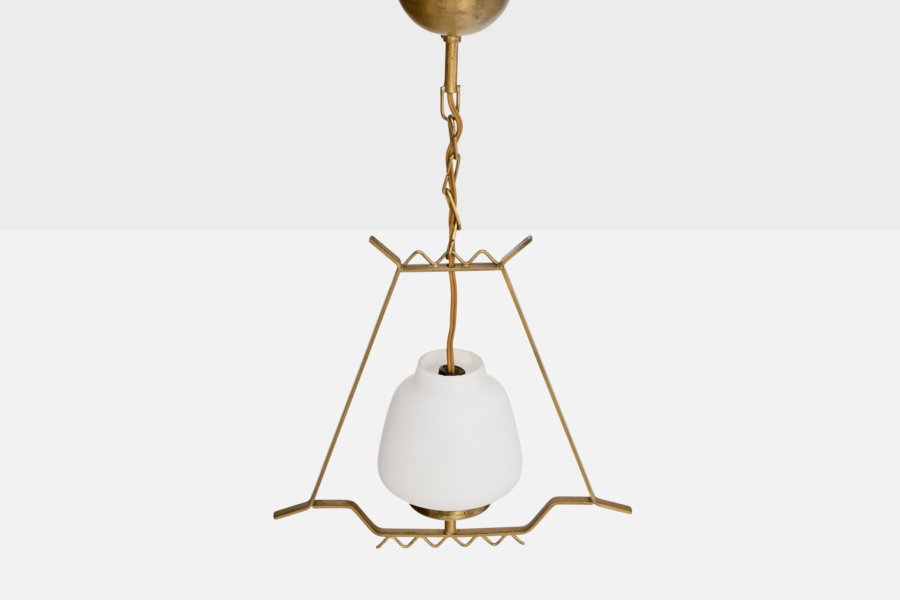 Svedese Designer svedese, lampada a sospensione, ottone, vetro, Svezia, anni '1940 in vendita