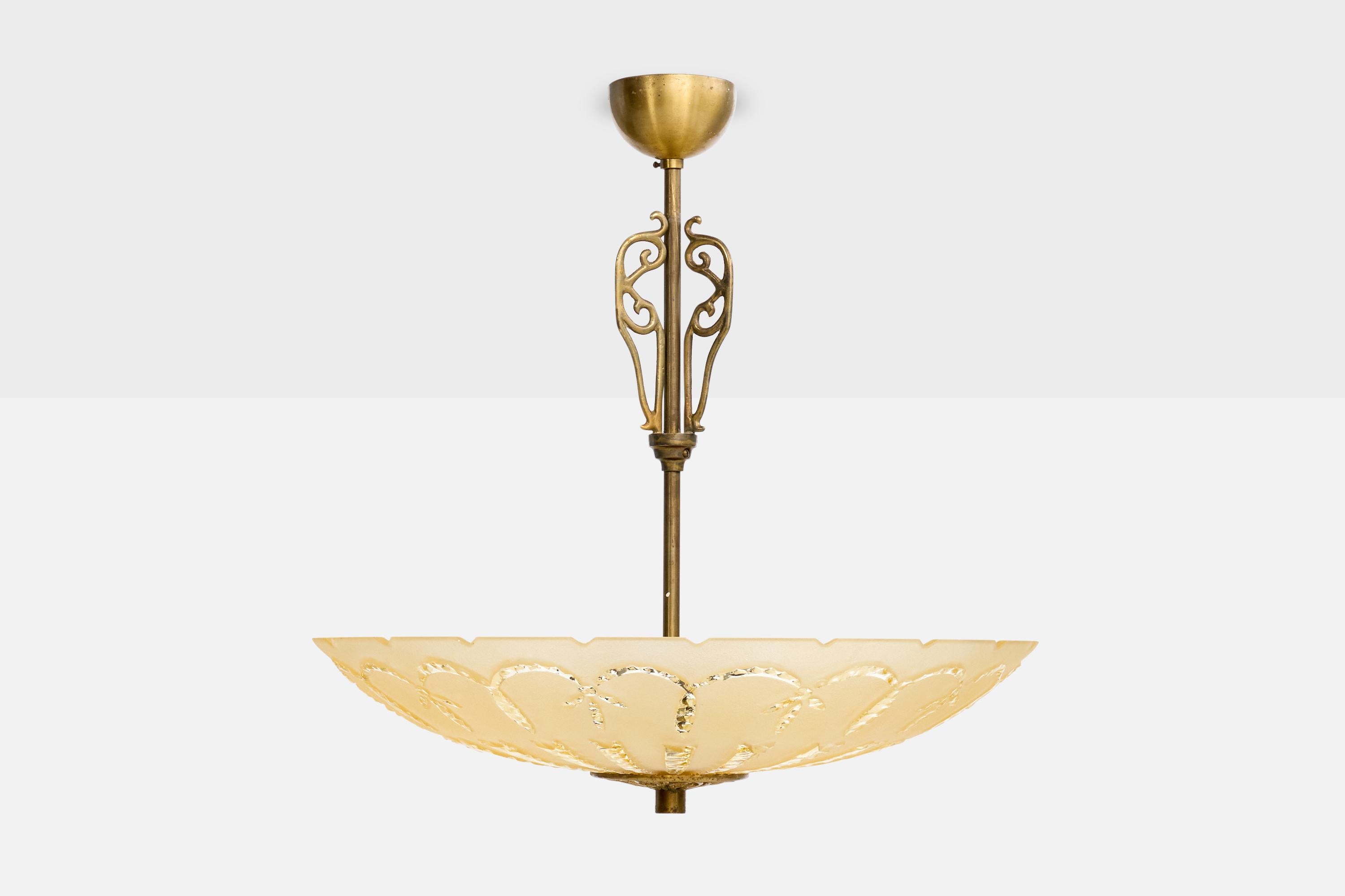 Svedese Designer svedese, lampada a sospensione, ottone, vetro, Svezia, anni '1940 in vendita