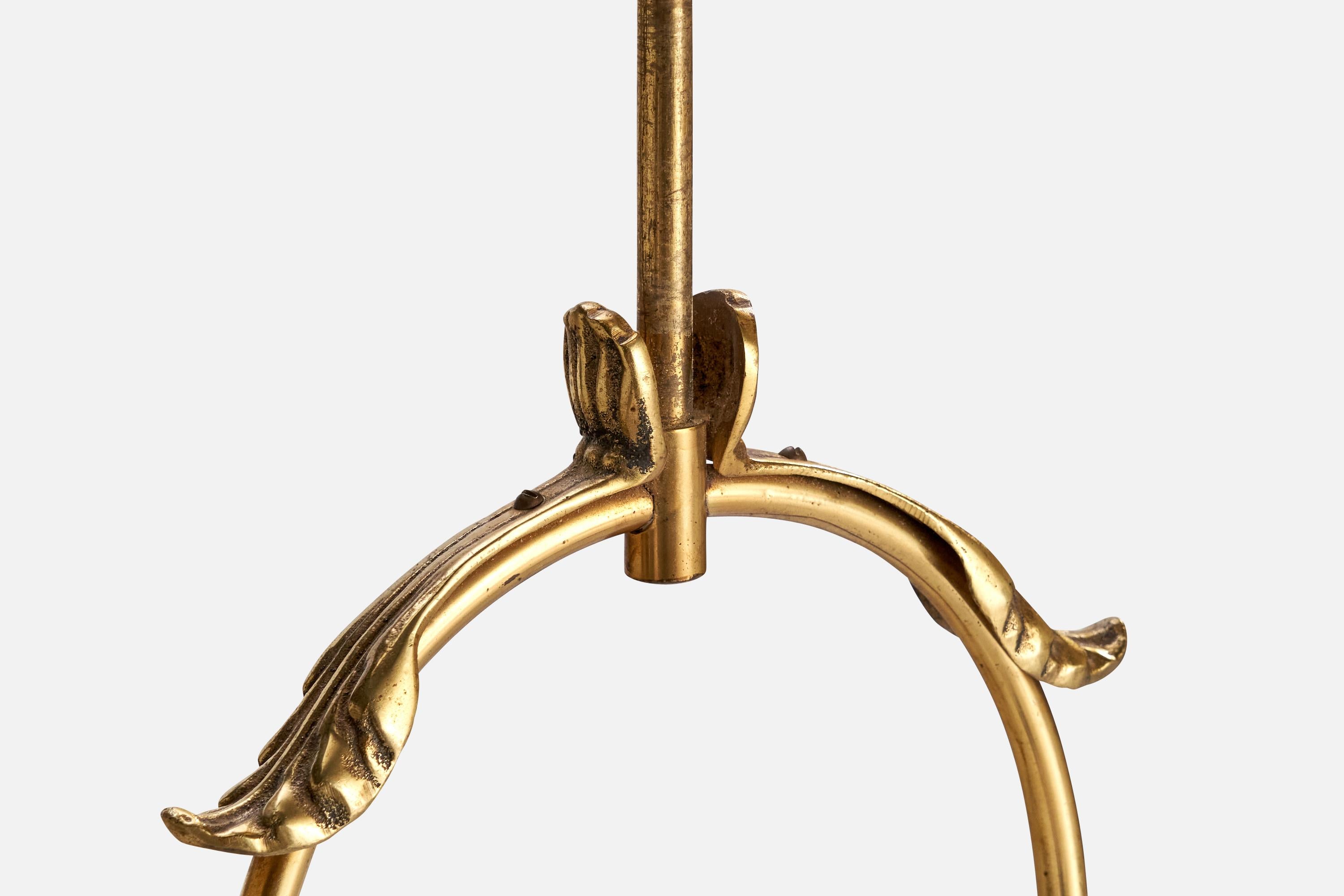 Design suédois, lampe à suspension, laiton, verre, Suède, années 1940 Bon état - En vente à High Point, NC