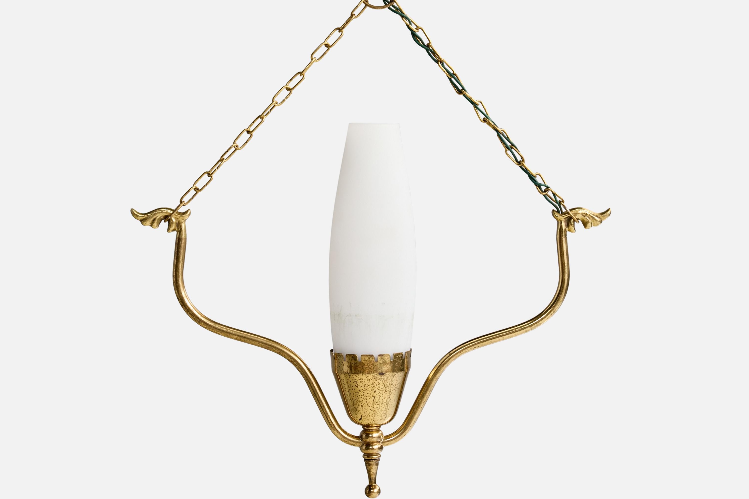 Designer svedese, lampada a sospensione, ottone, vetro, Svezia, anni '1940 In condizioni buone in vendita a High Point, NC