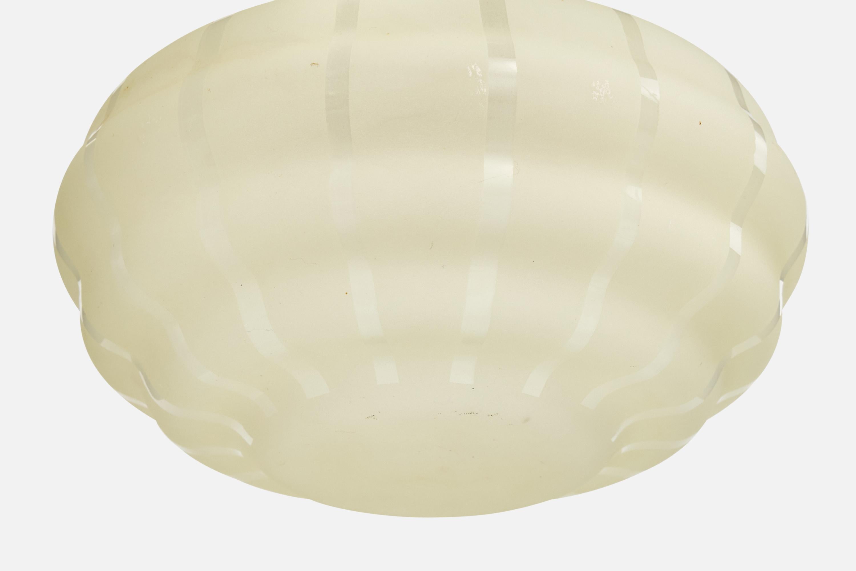Milieu du XXe siècle Design suédois, lampe à suspension, laiton, verre, Suède, années 1940 en vente