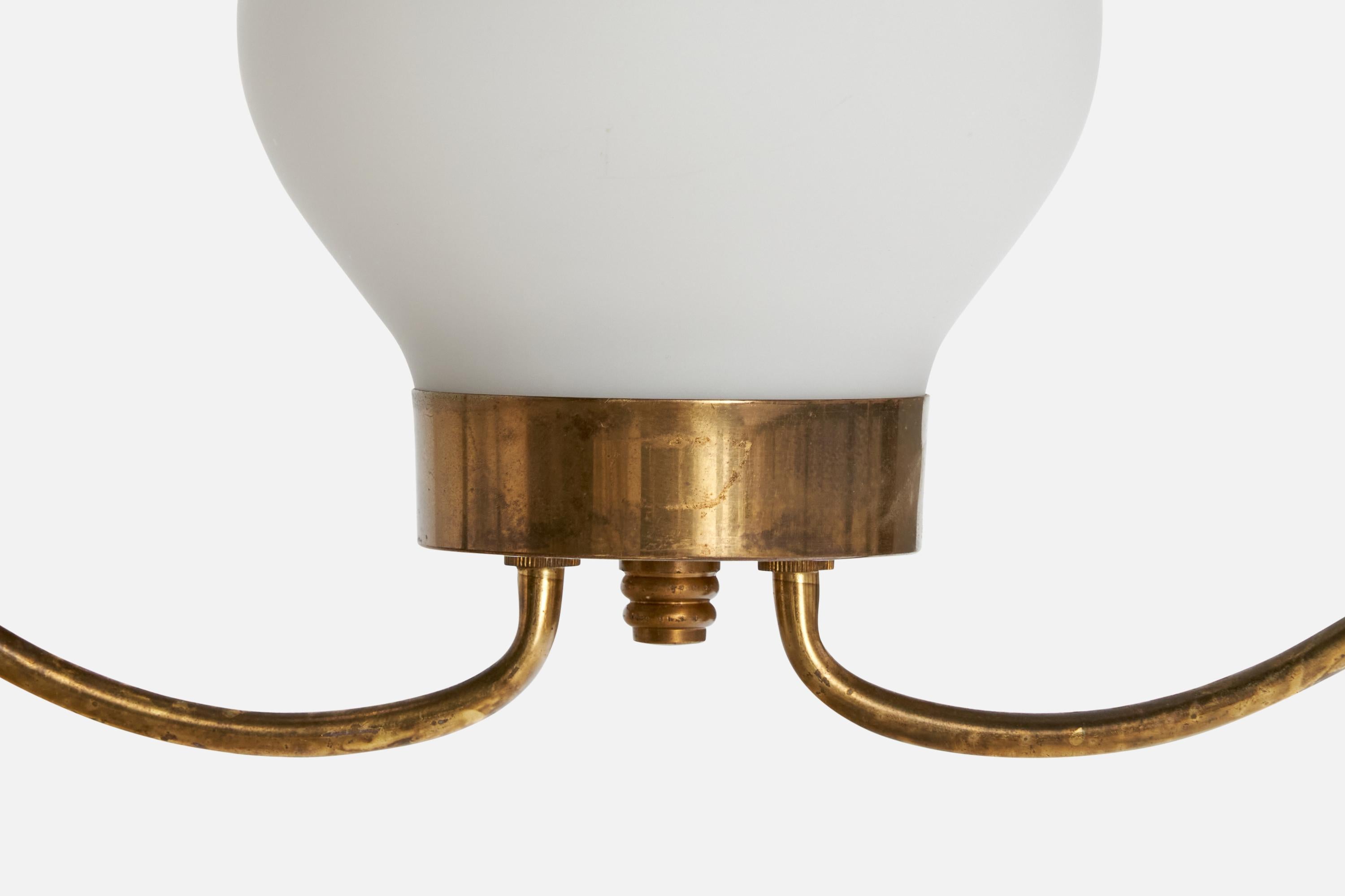 Ottone Designer svedese, lampada a sospensione, ottone, vetro, Svezia, anni '1940 in vendita