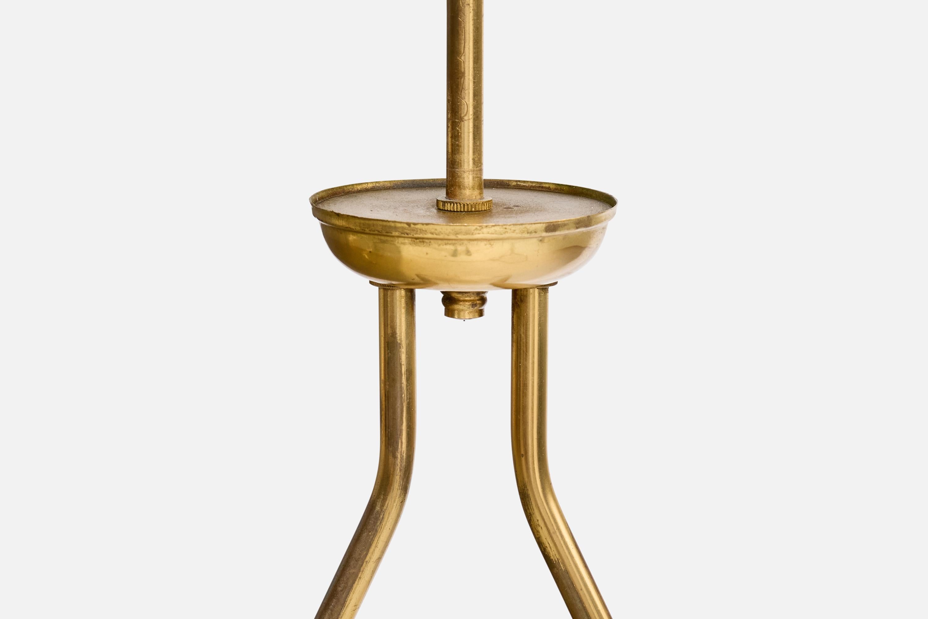 Ottone Designer svedese, lampada a sospensione, ottone, vetro, Svezia, anni '1940 in vendita