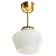 Design suédois, lampe à suspension, laiton, verre, Suède, années 1940