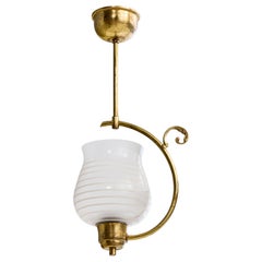 Design suédois, lampe à suspension, laiton, verre, Suède, années 1940