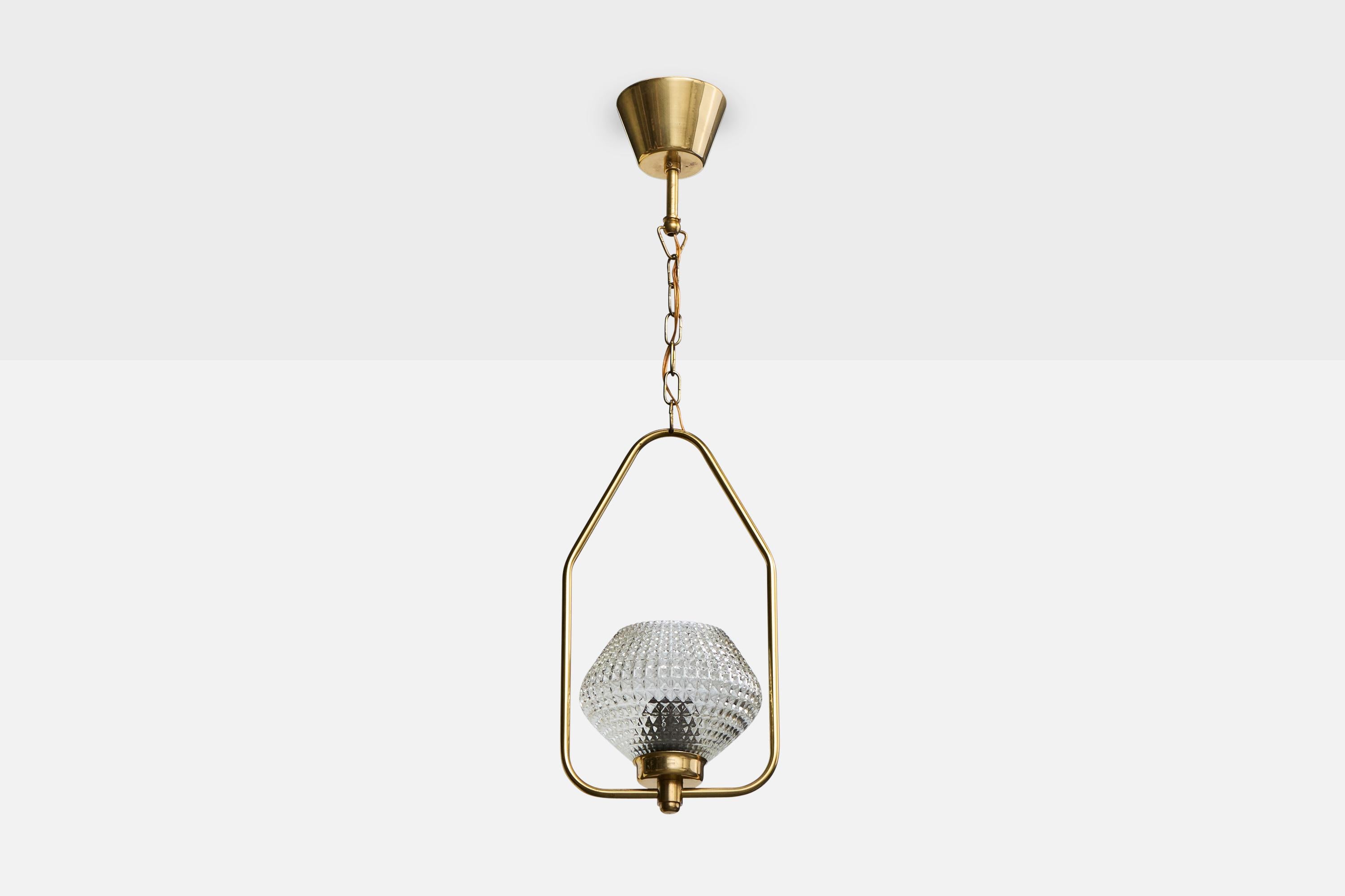 Lampada a sospensione in ottone e vetro progettata e prodotta in Svezia, anni '50 circa.

Dimensioni complessive (pollici): 24,0 