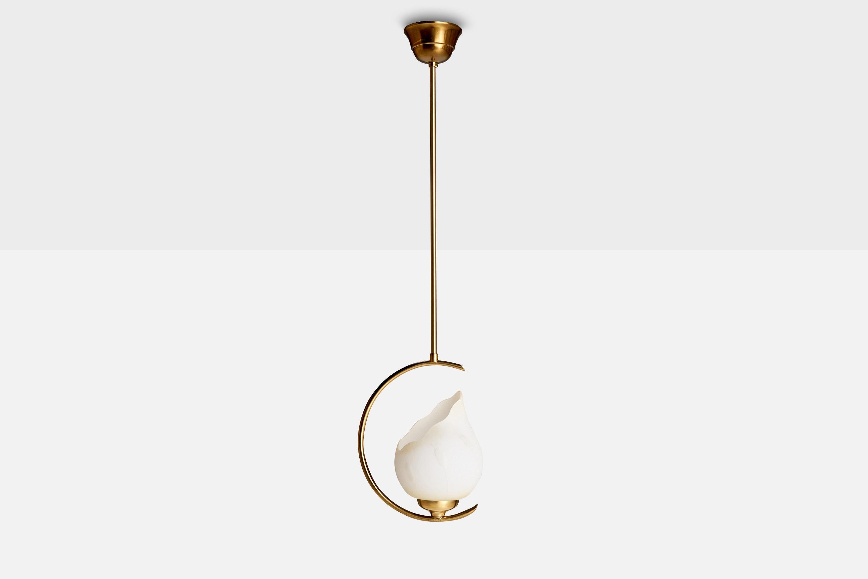 Schwedische Designer-Hängelampe, Messing, Glas, Schweden, 1950er Jahre (Skandinavische Moderne) im Angebot