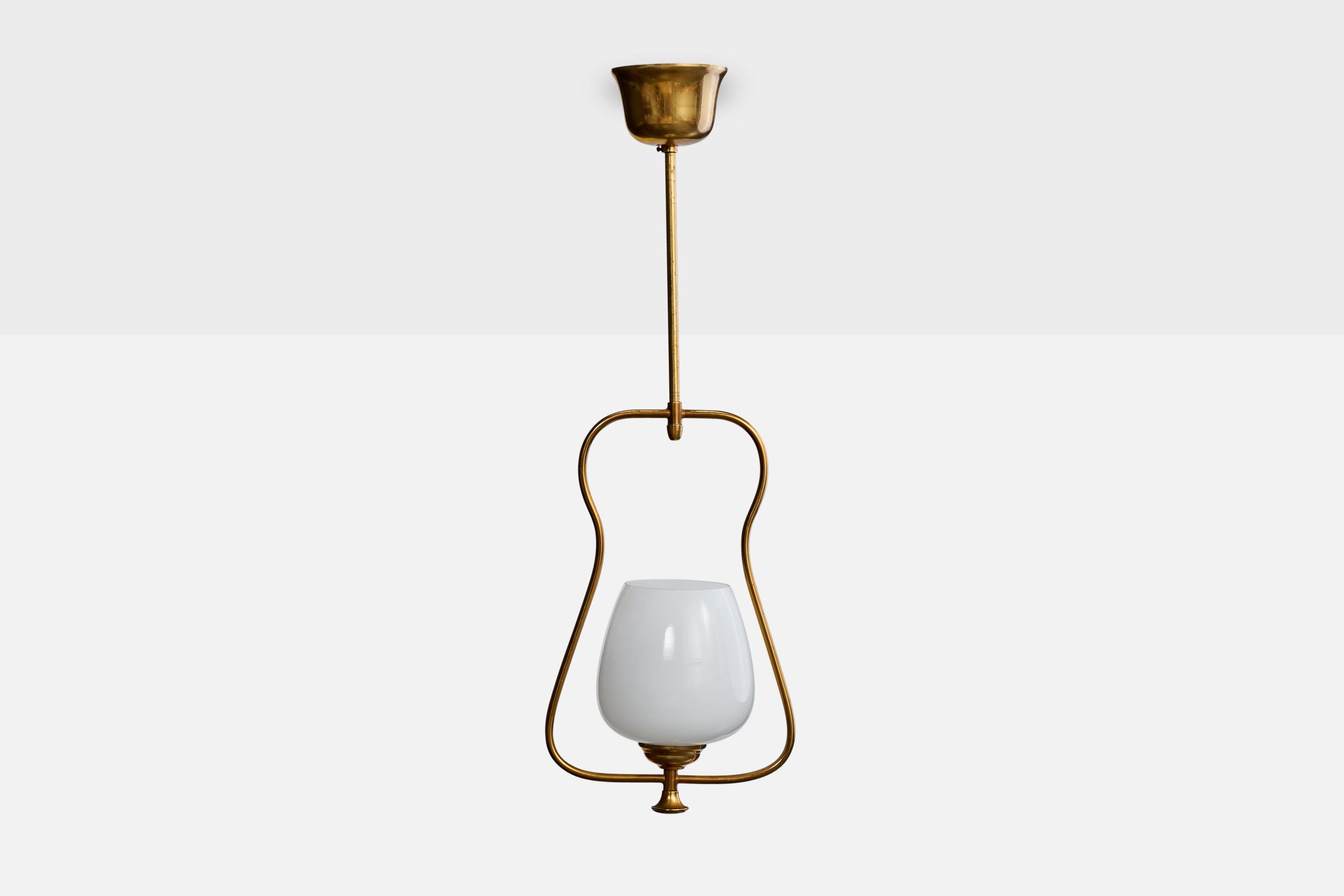 Schwedische Designer-Hängelampe, Messing, Glas, Schweden, 1950er Jahre (Moderne der Mitte des Jahrhunderts) im Angebot