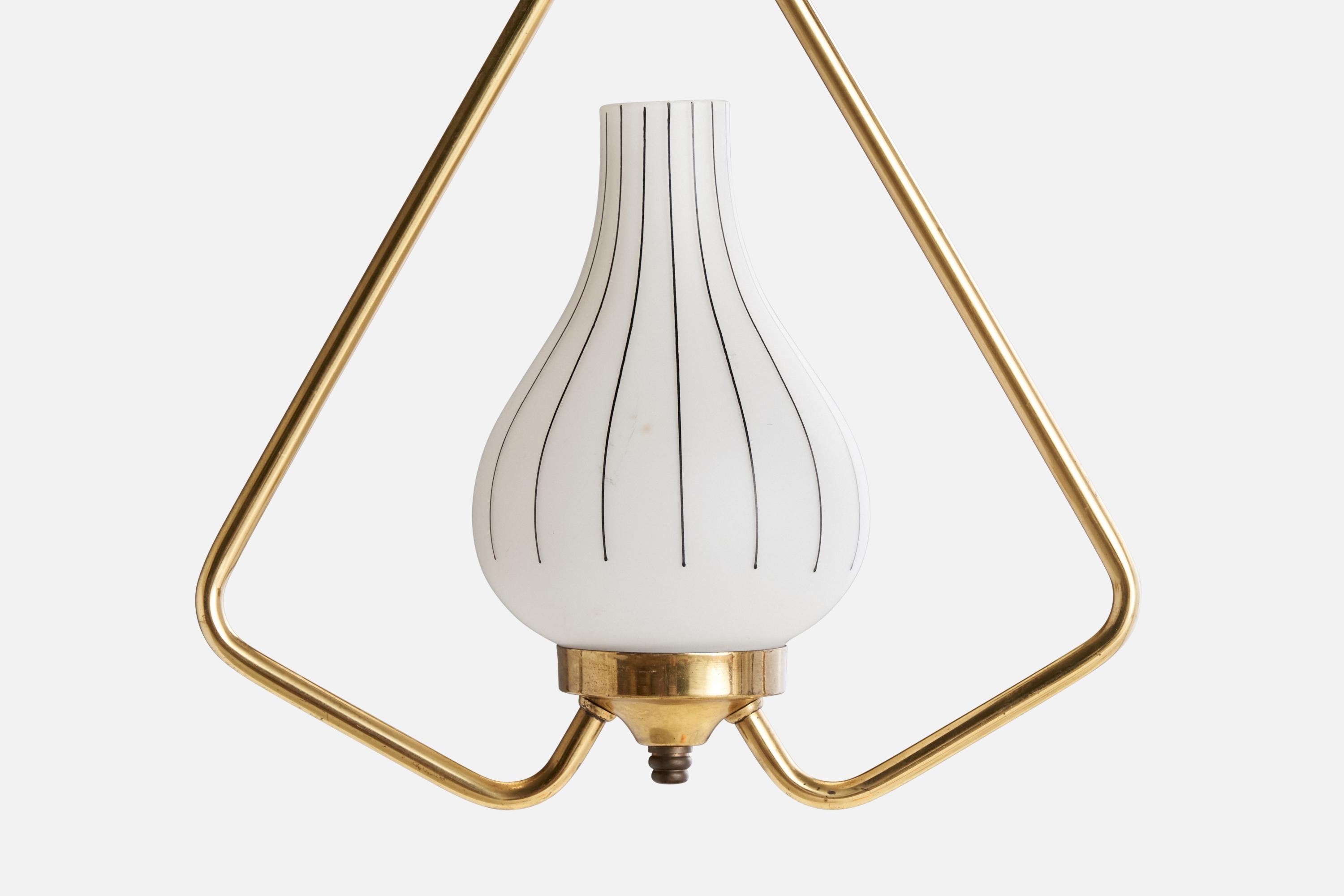 Design suédois, lampe à suspension, laiton, verre, Suède, années 1950 Bon état - En vente à High Point, NC