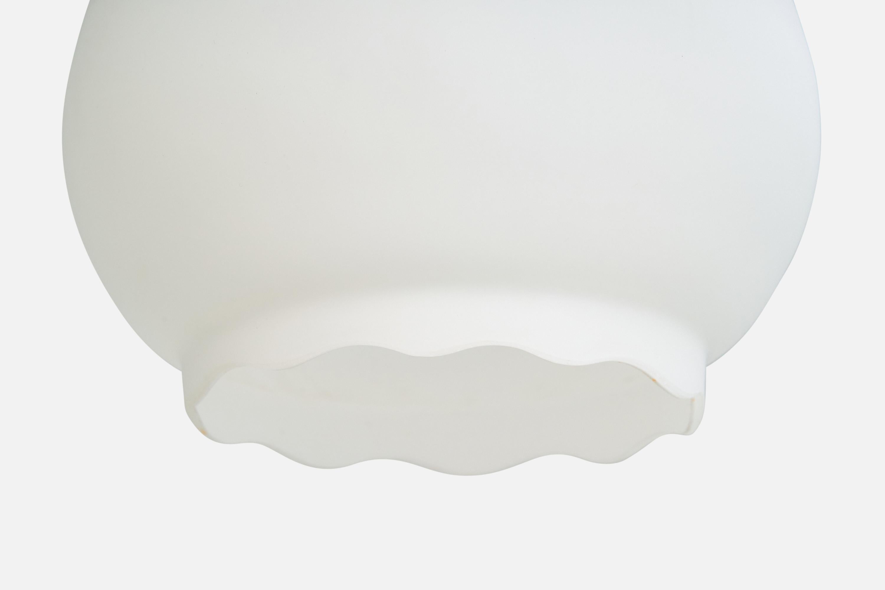 Suédois Design suédois, lampe à suspension, laiton, verre, Suède, années 1950 en vente