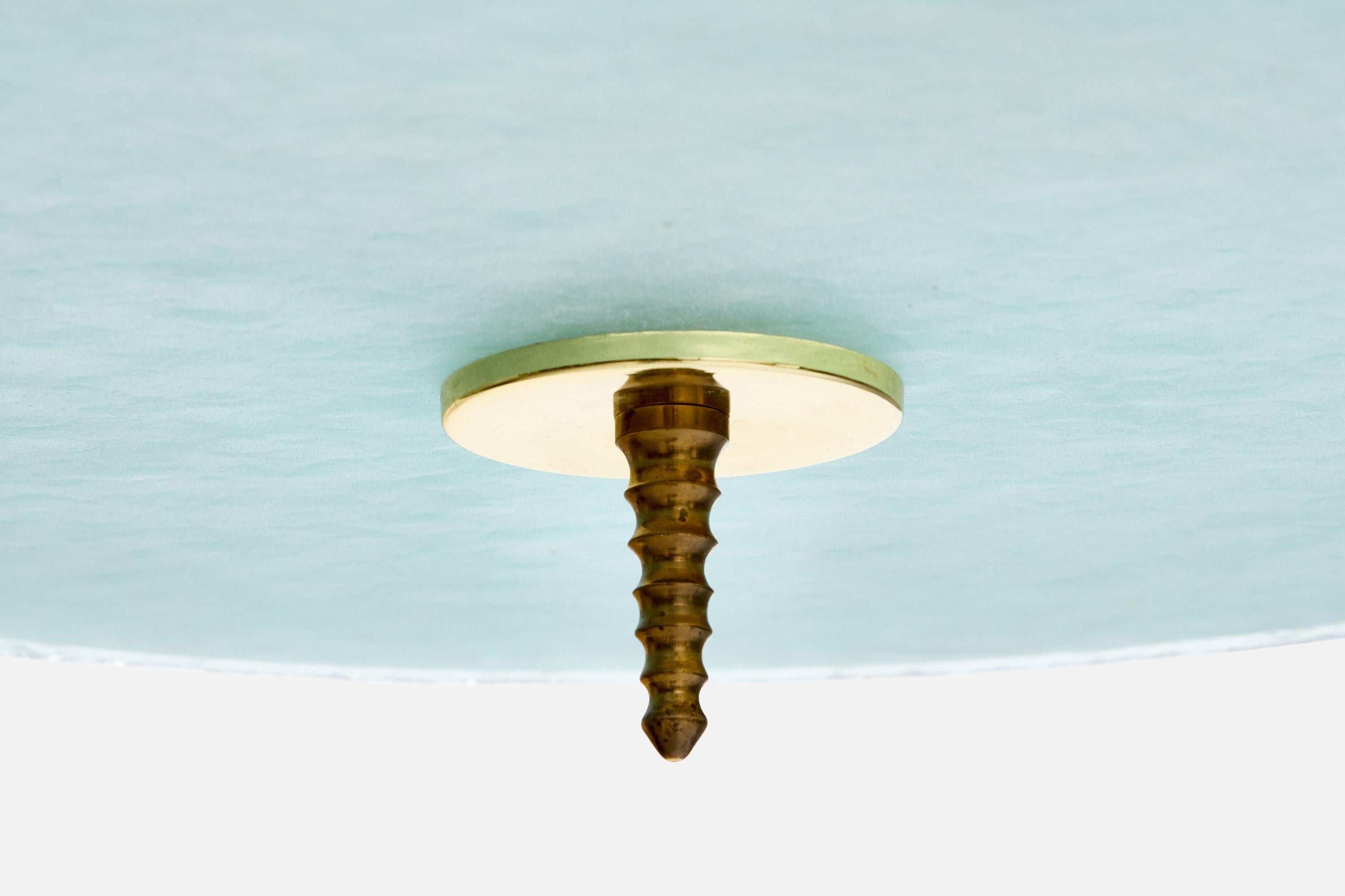 Suédois Design suédois, lampe à suspension, laiton, verre, Suède, années 1950 en vente