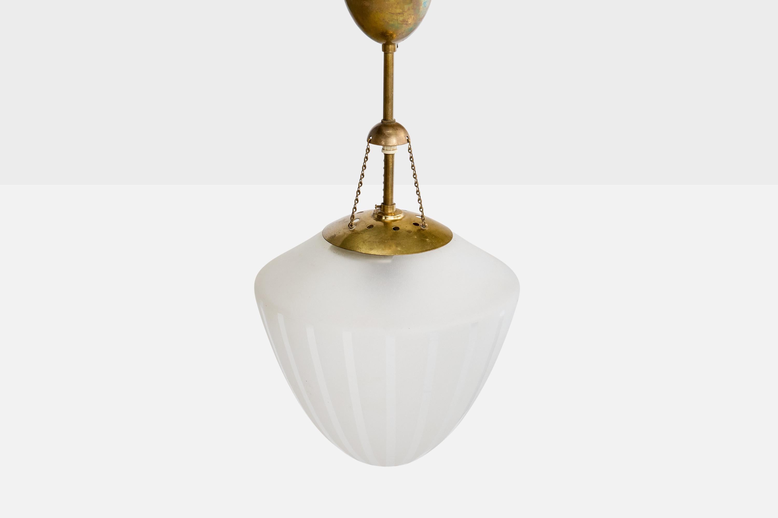 Diseñador sueco, lámpara colgante, latón, cristal, Suecia, años 1950 Sueco en venta