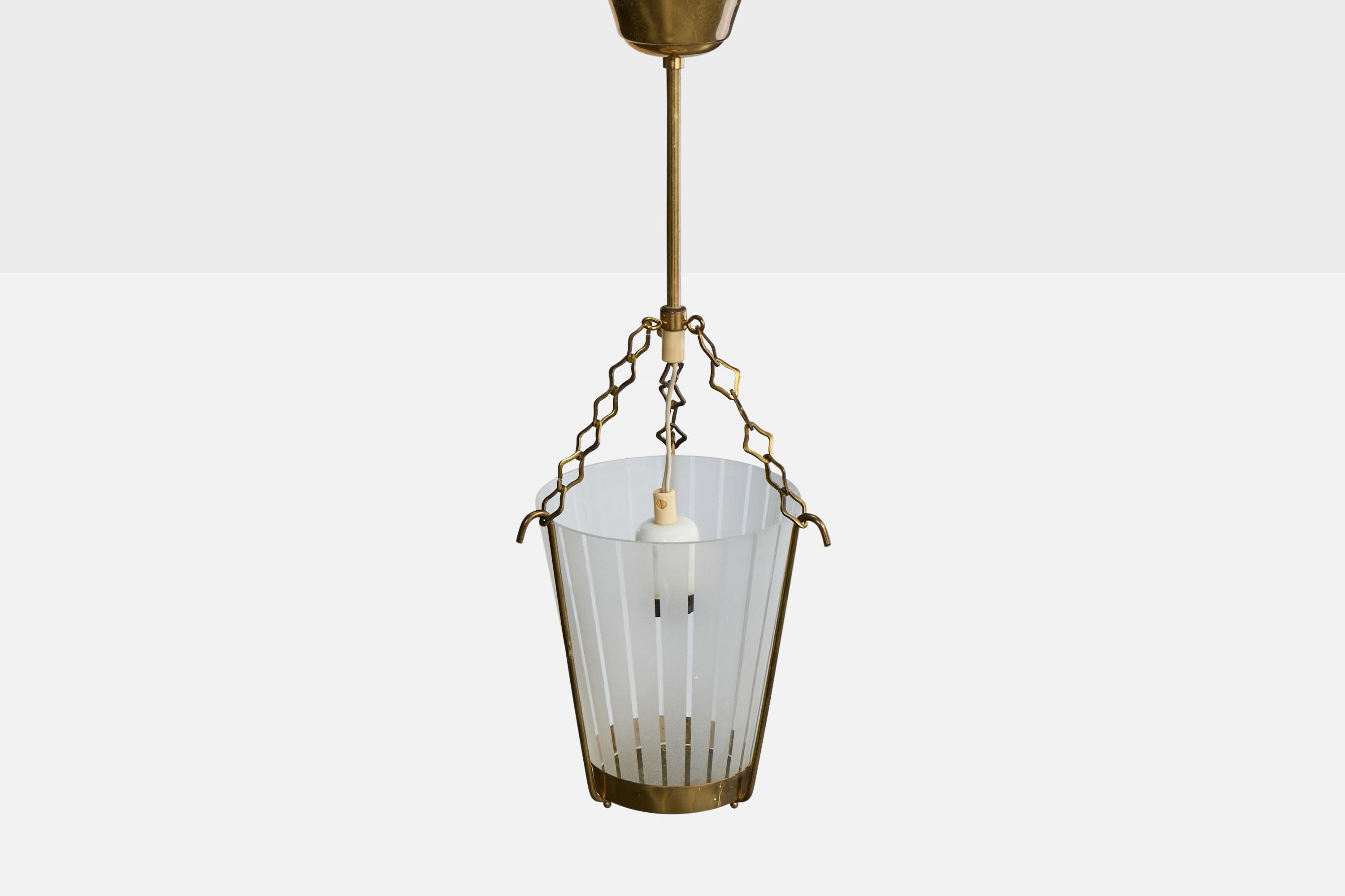 Svedese Designer svedese, lampada a sospensione, ottone, vetro, Svezia, anni '1950 in vendita