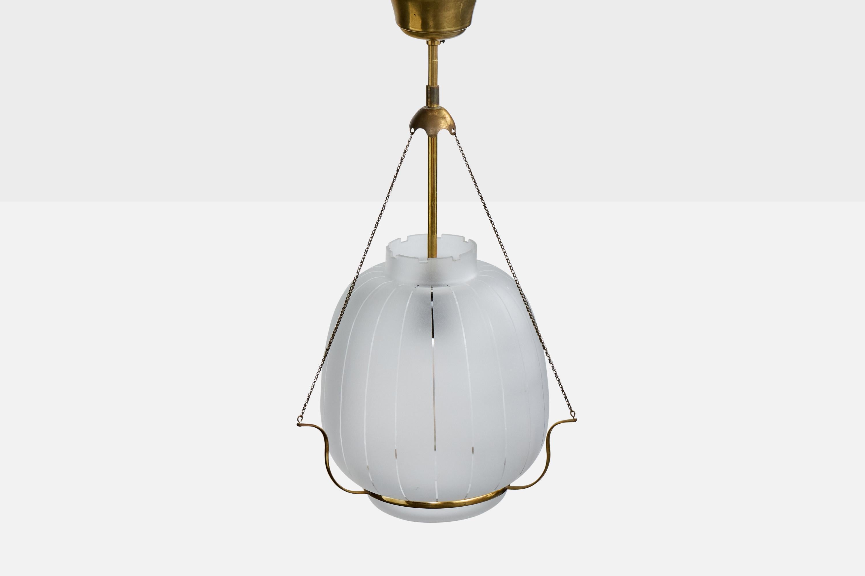Suédois Design suédois, lampe à suspension, laiton, verre, Suède, années 1950 en vente
