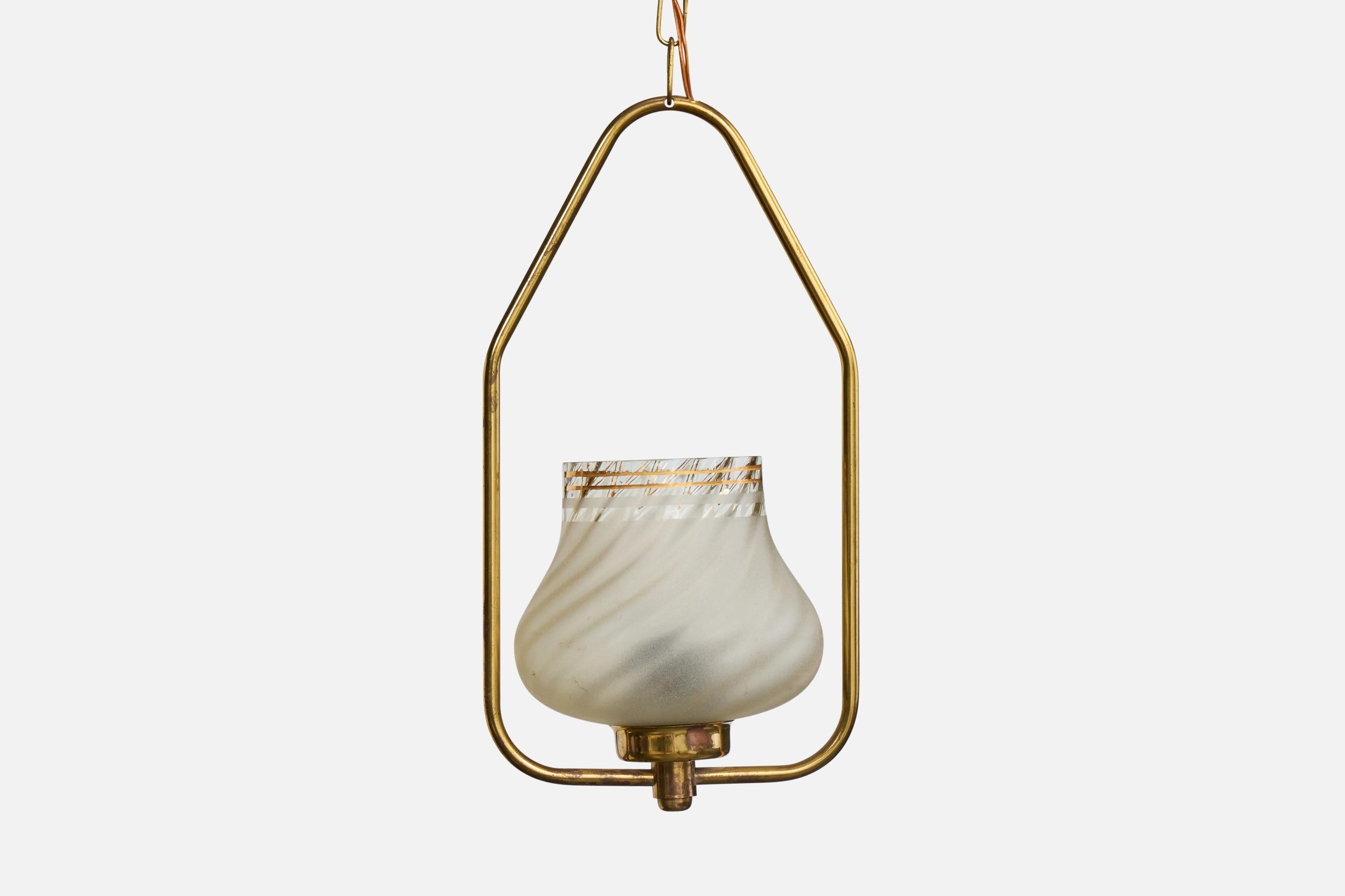 XX secolo Designer svedese, lampada a sospensione, ottone, vetro, Svezia, anni '1950 in vendita