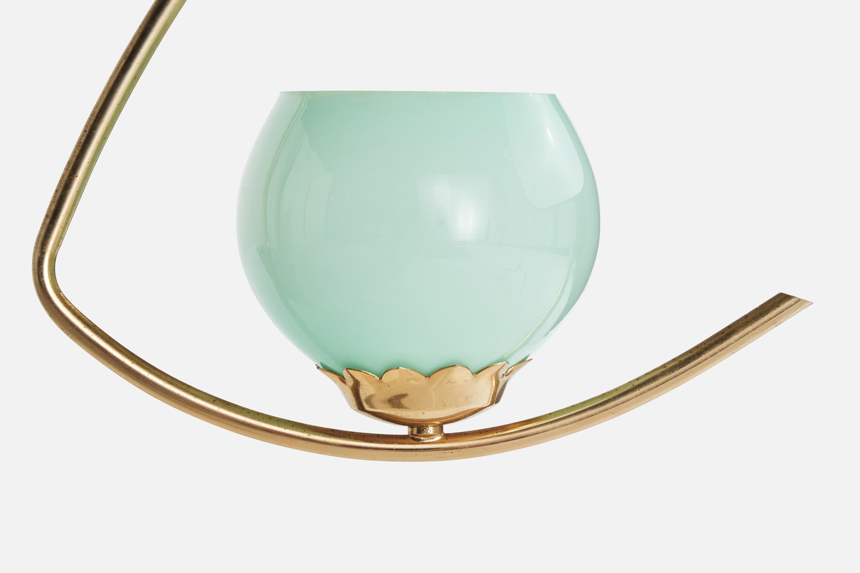 Laiton Design suédois, lampe à suspension, laiton, verre, Suède, années 1950 en vente