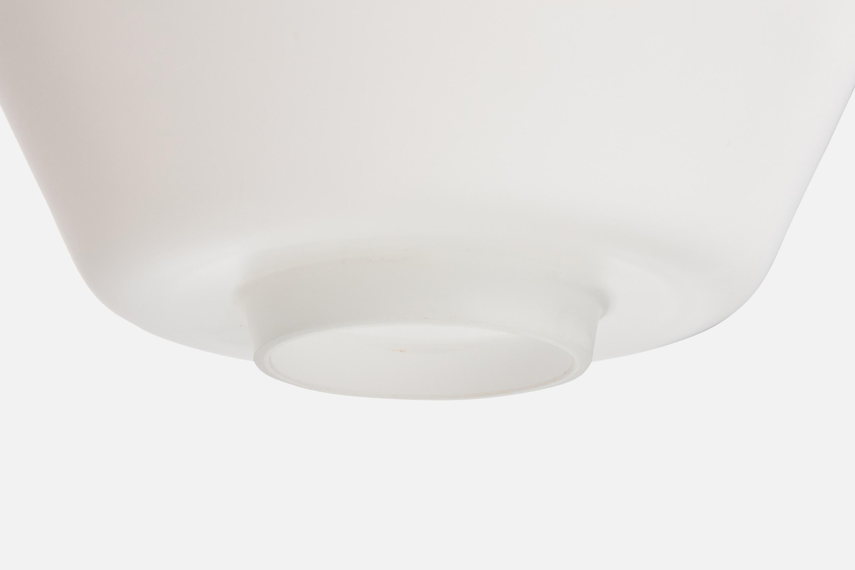 Milieu du XXe siècle Design suédois, lampe à suspension, laiton, verre, Suède, années 1950 en vente