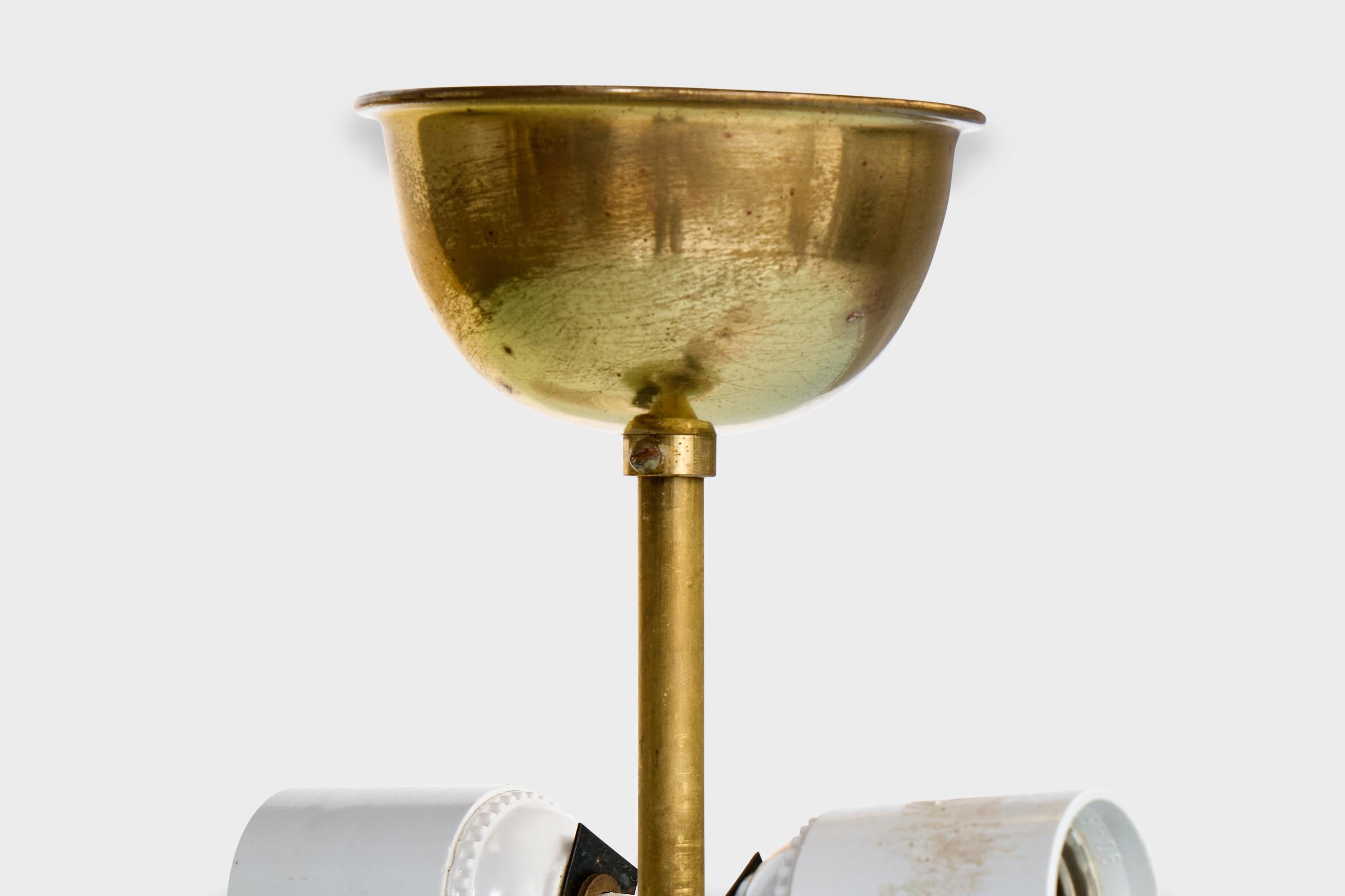 Laiton Design suédois, lampe à suspension, laiton, verre, Suède, années 1950 en vente