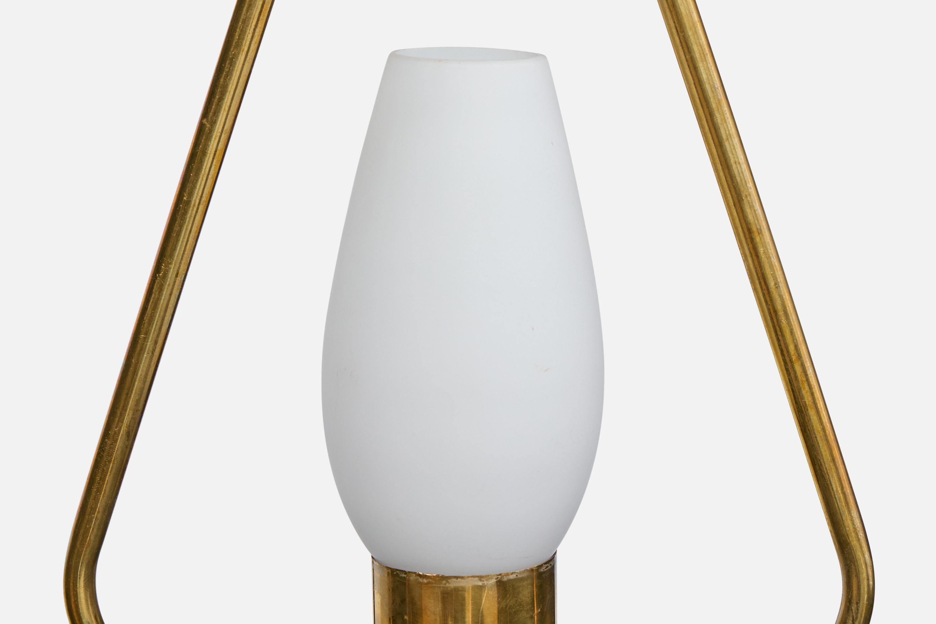 Designer svedese, lampada a sospensione, ottone, vetro, Svezia, anni '1950 in vendita 1