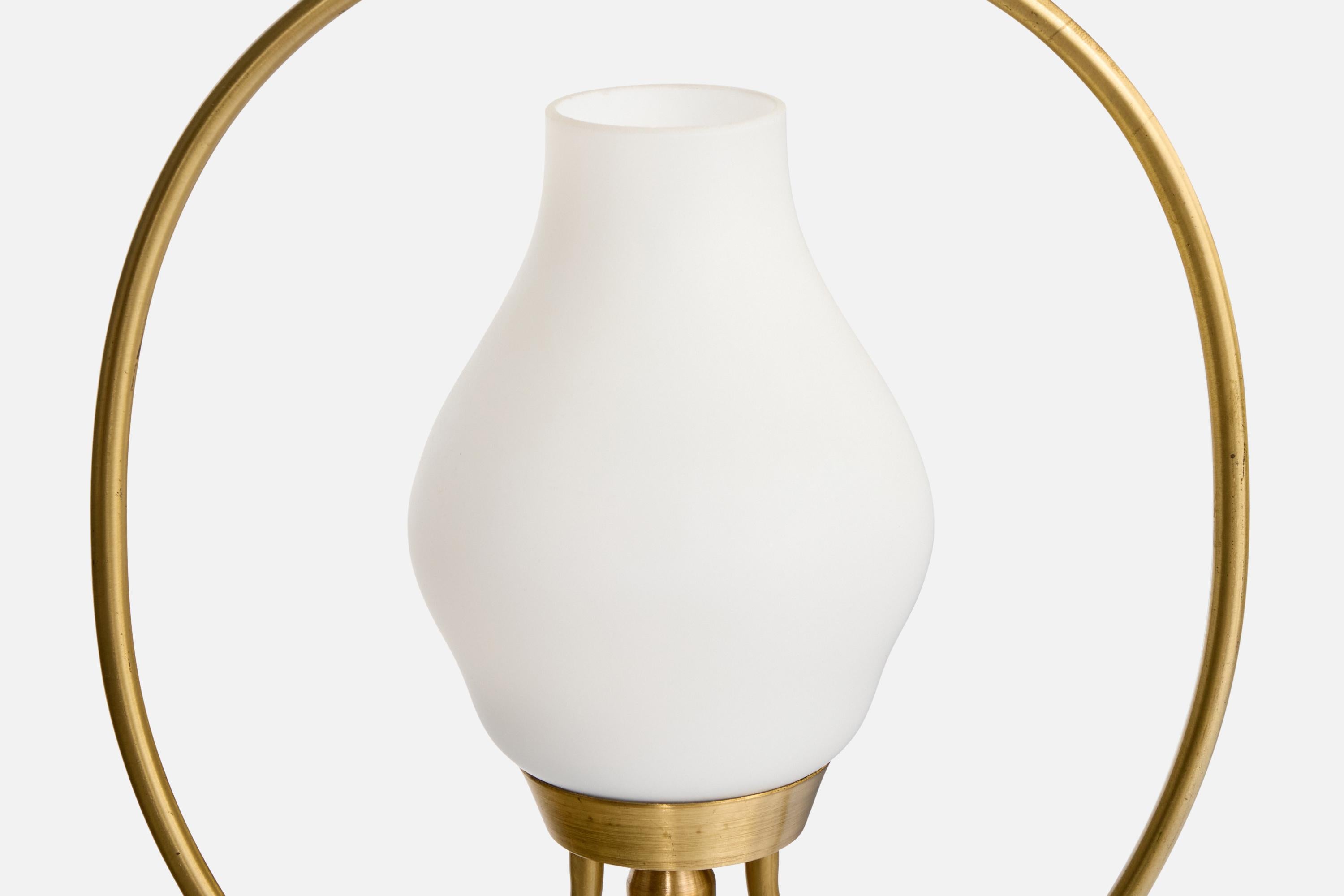 Design suédois, lampe à suspension, laiton, verre, Suède, années 1950 en vente 1