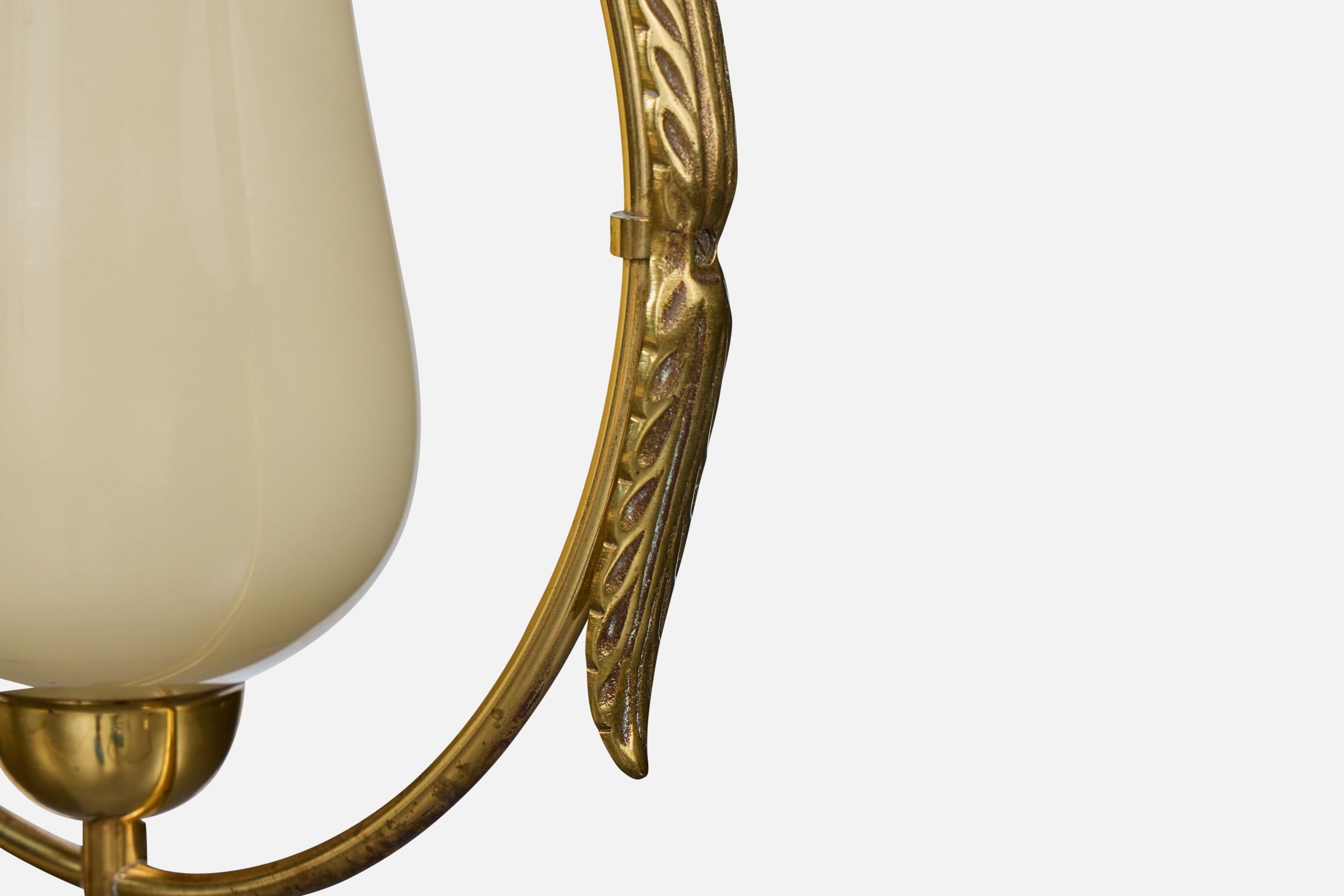 Designer svedese, lampada a sospensione, ottone, vetro, Svezia, anni '1950 in vendita 1