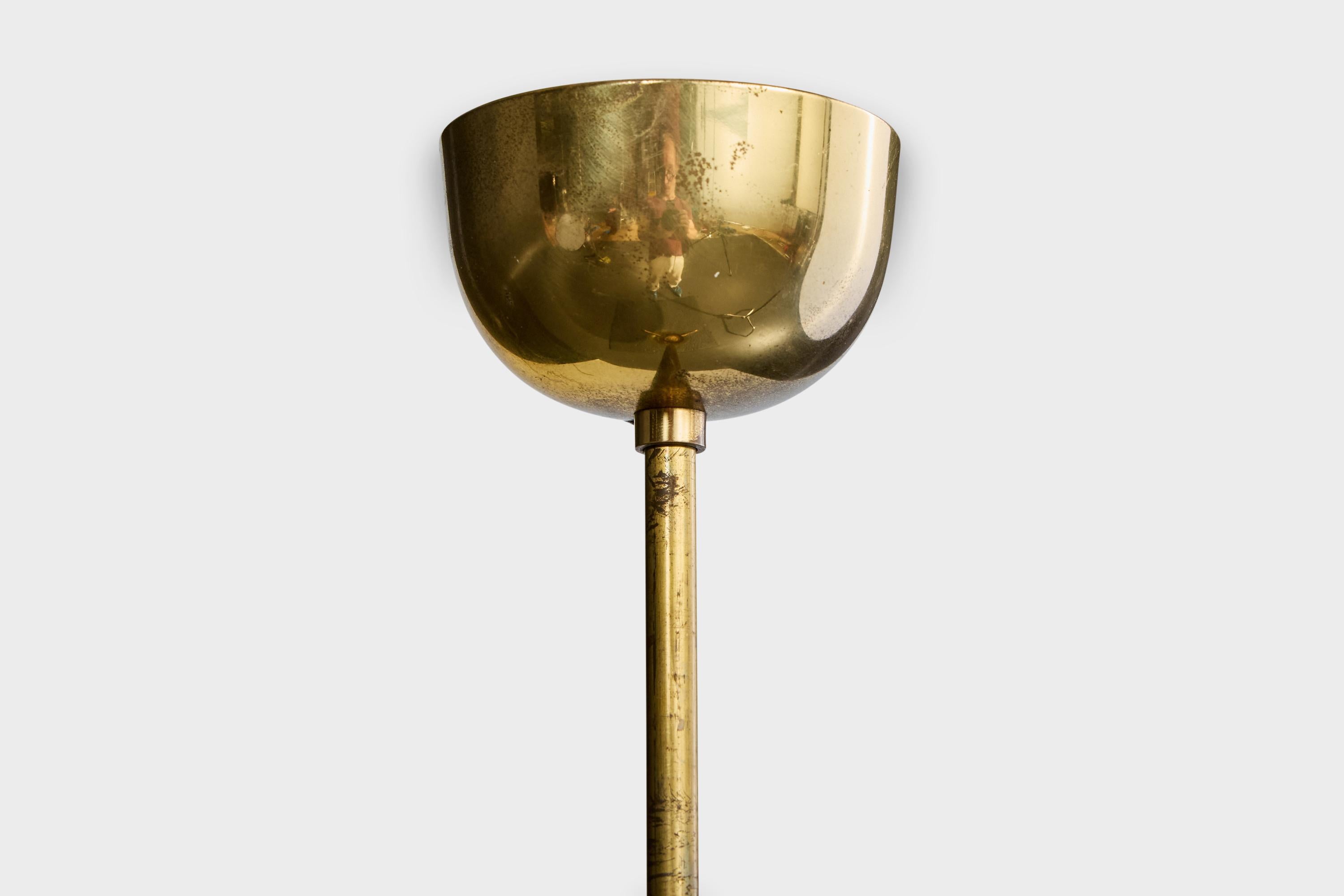 Designer svedese, lampada a sospensione, ottone, vetro, Svezia, anni '1950 in vendita 2