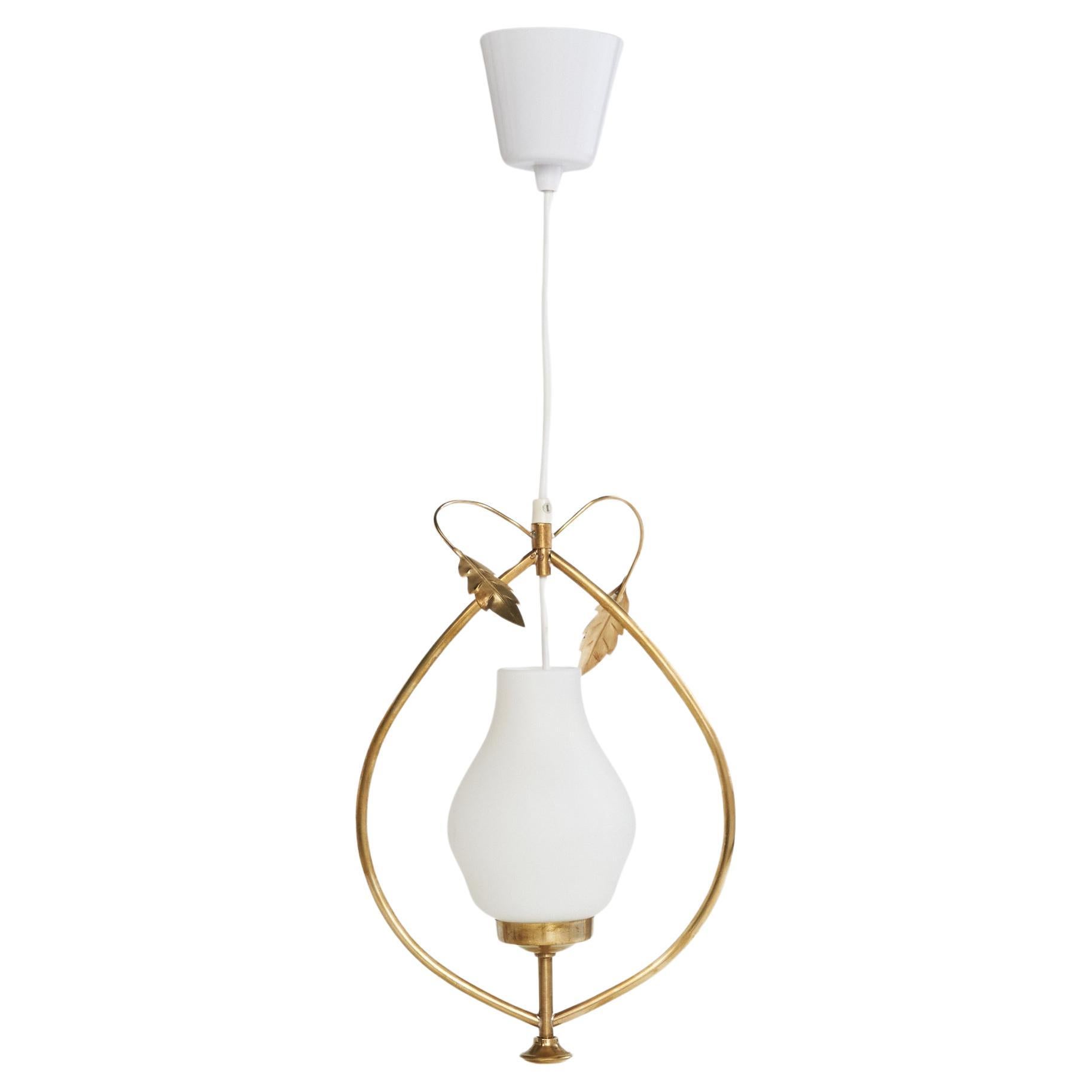 Designer svedese, lampada a sospensione, ottone, vetro, Svezia, anni '1950
