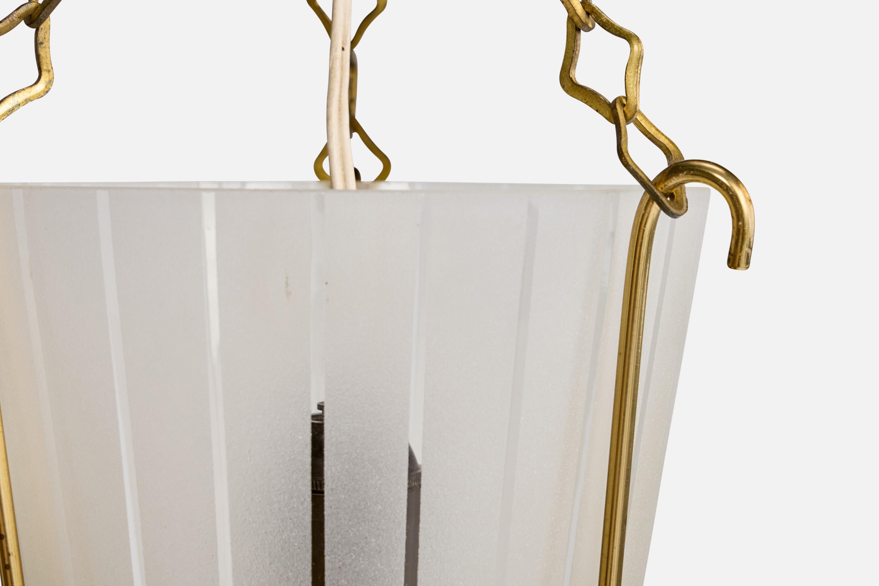 Laiton Design suédois, lampe à suspension, laiton, verre, Suède, années 1960 en vente