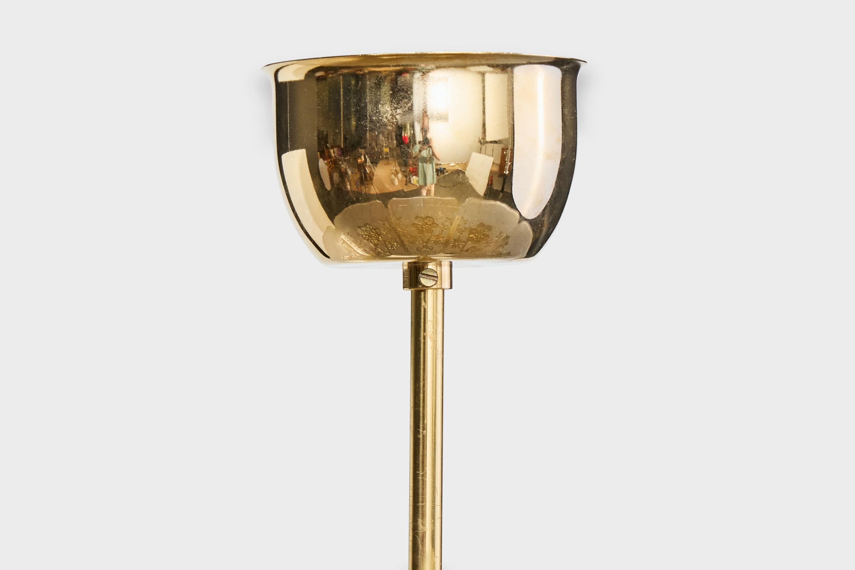 Designer svedese, lampada a sospensione, ottone, vetro, Svezia, anni '1970 in vendita 2