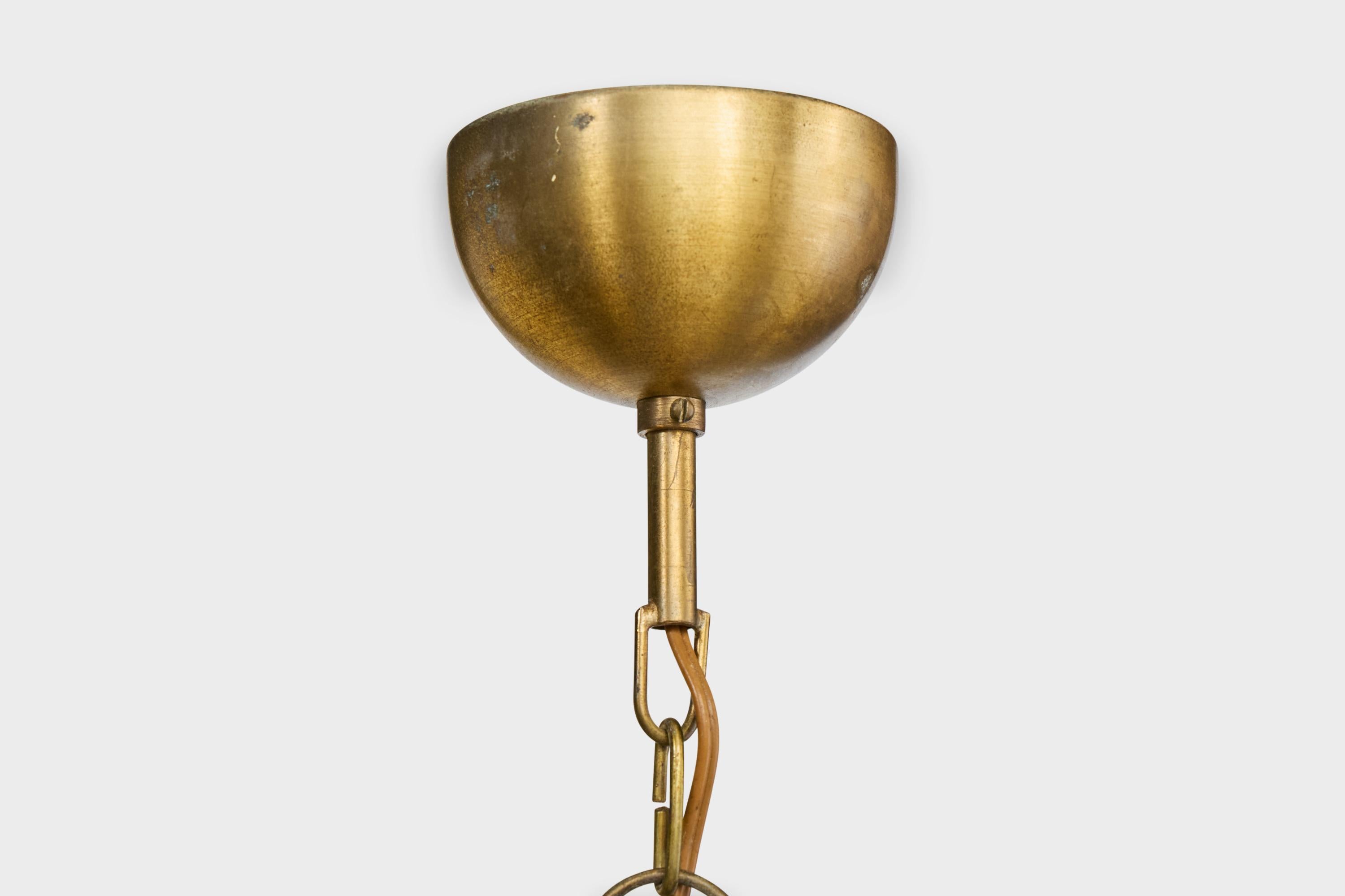 Lampada a sospensione di design svedese, ottone, vetro, teak, Svezia, anni '50 in vendita 3