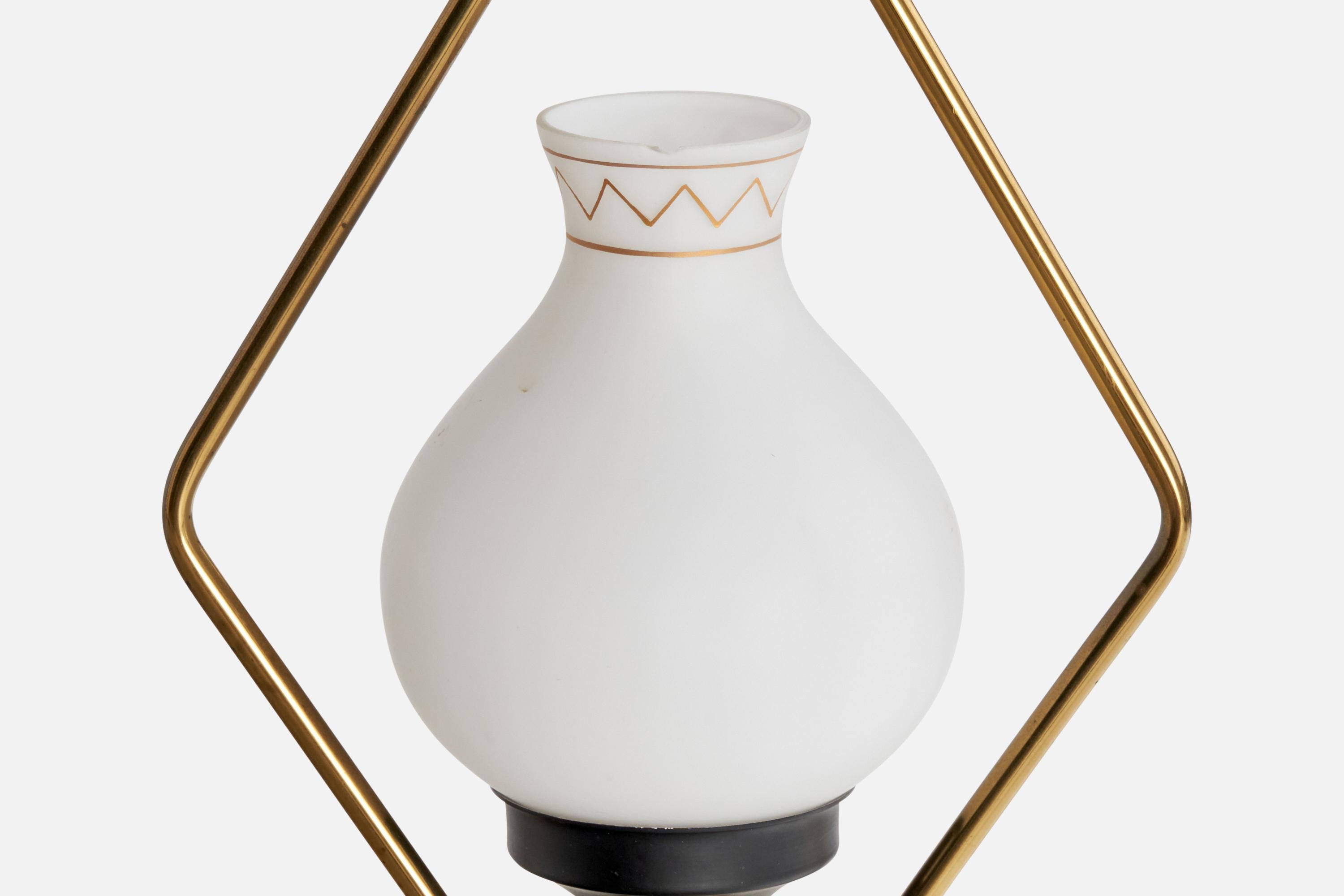 Schwedische Designerin, Pendelleuchte, Messing, Metall, Glas, Schweden, 1950er Jahre im Angebot 2